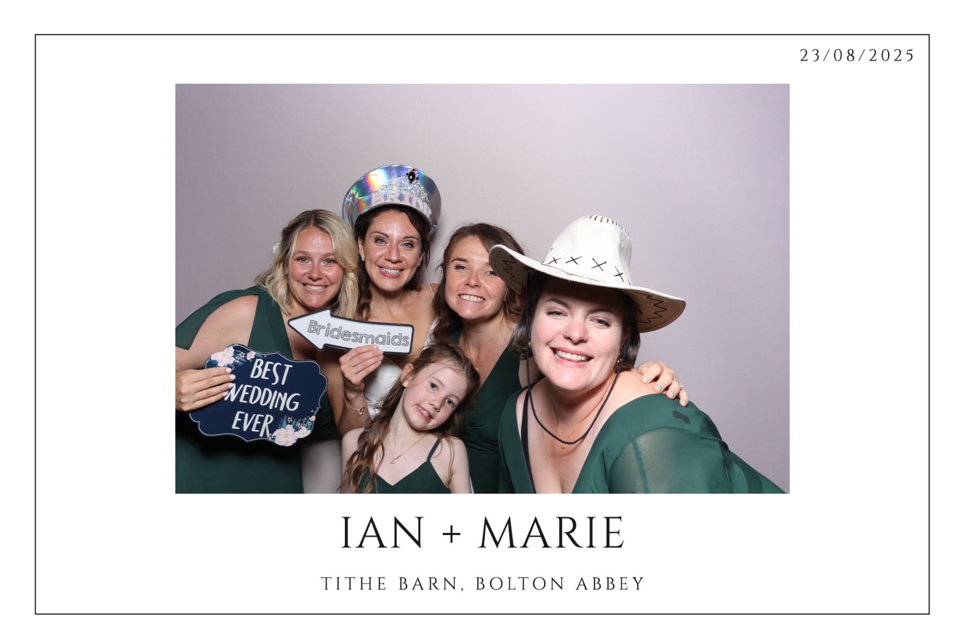 Ian & Marie  | View more photos from the event at gallery.magicimages.uk/u/MagicImages/Ian-Marie