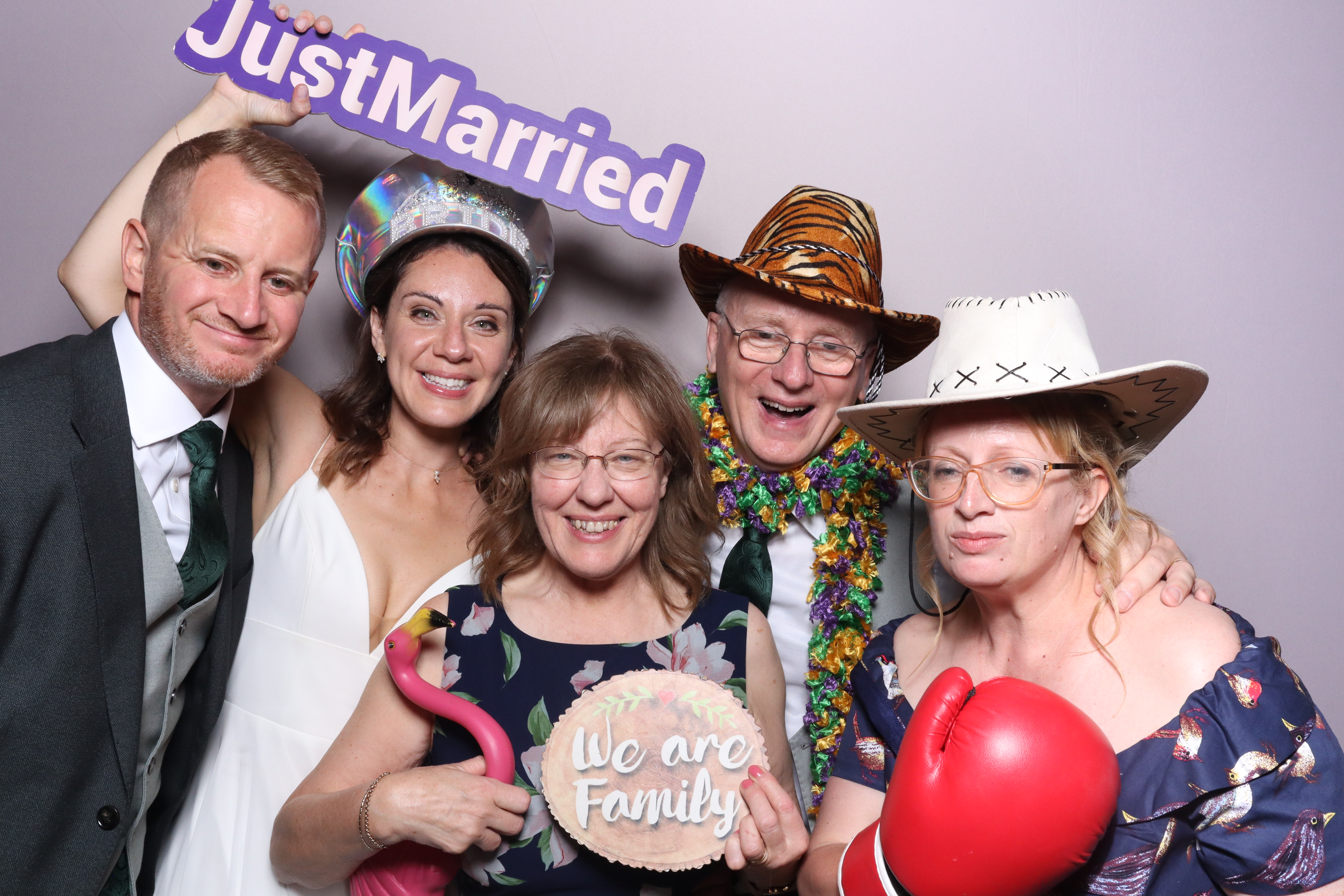 Ian & Marie  | View more photos from the event at gallery.magicimages.uk/u/MagicImages/Ian-Marie