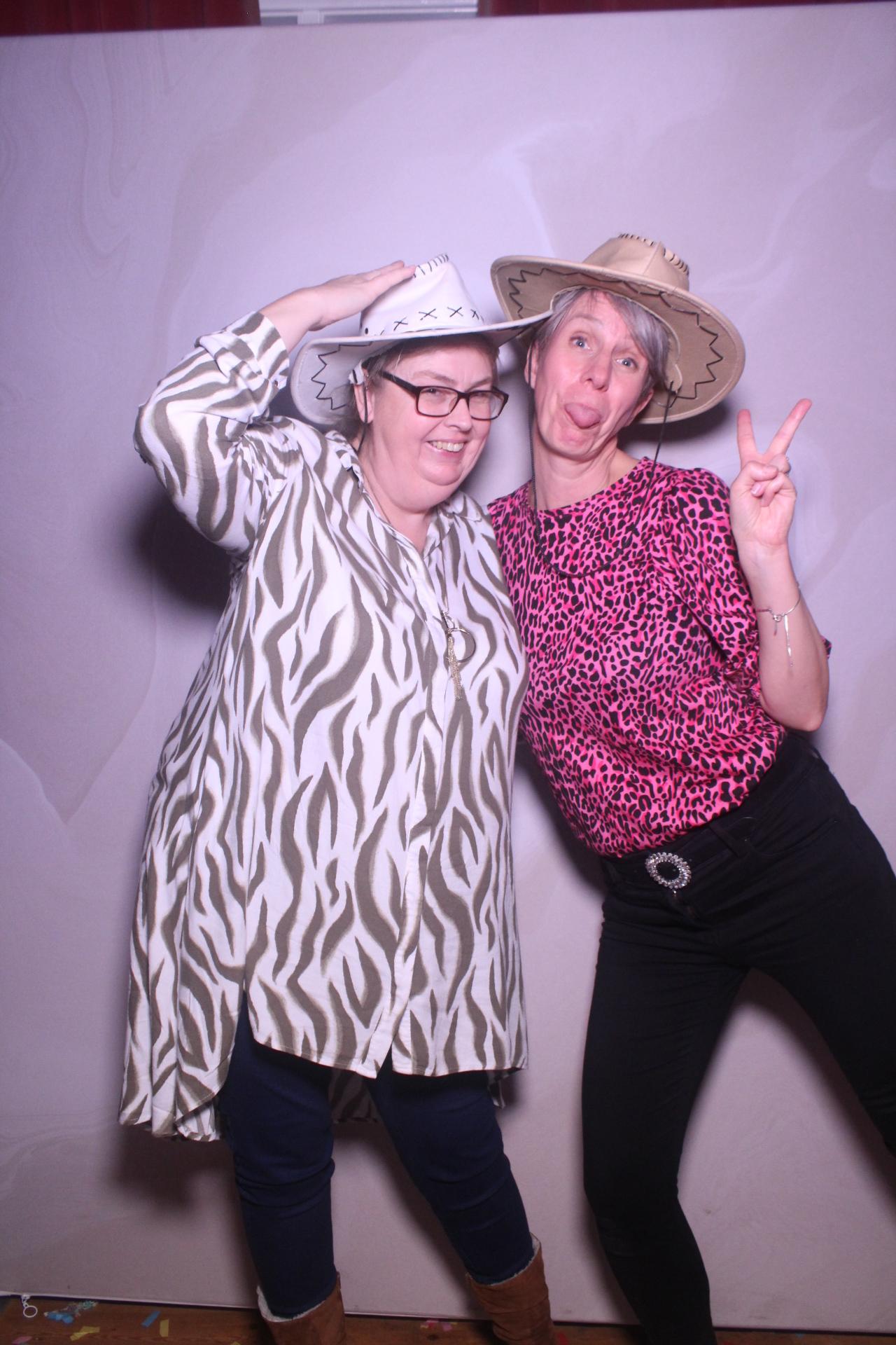 Janet's 50th Birthday  | View more photos from the event at gallery.magicimages.uk/u/MagicImages/Janets-50th-Birthday