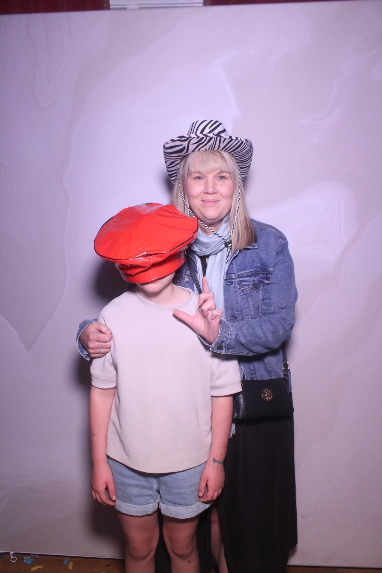 Janet's 50th Birthday  | View more photos from the event at gallery.magicimages.uk/u/MagicImages/Janets-50th-Birthday