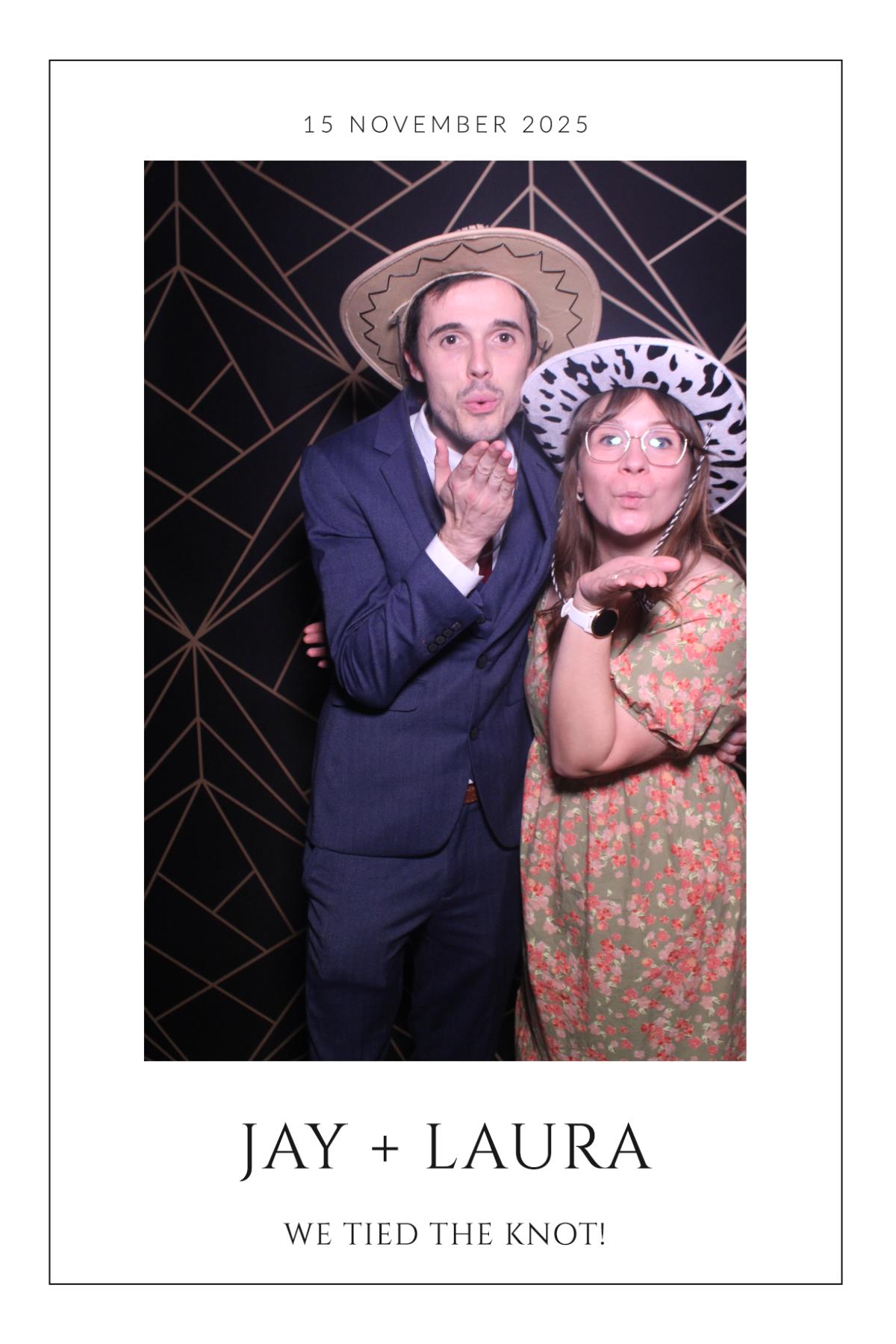 Jay & Laura  | View more photos from the event at gallery.magicimages.uk/u/MagicImages/Jay-Laura