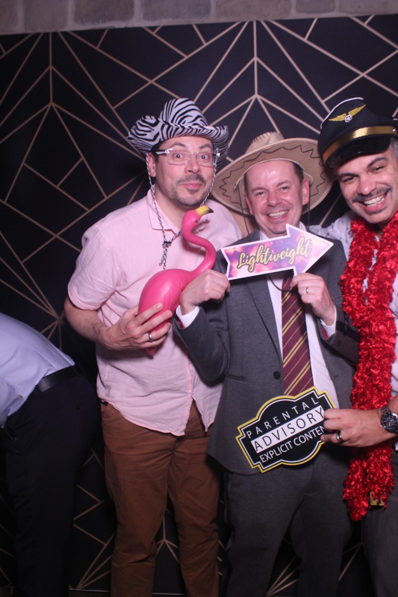 Jay & Laura  | View more photos from the event at gallery.magicimages.uk/u/MagicImages/Jay-Laura