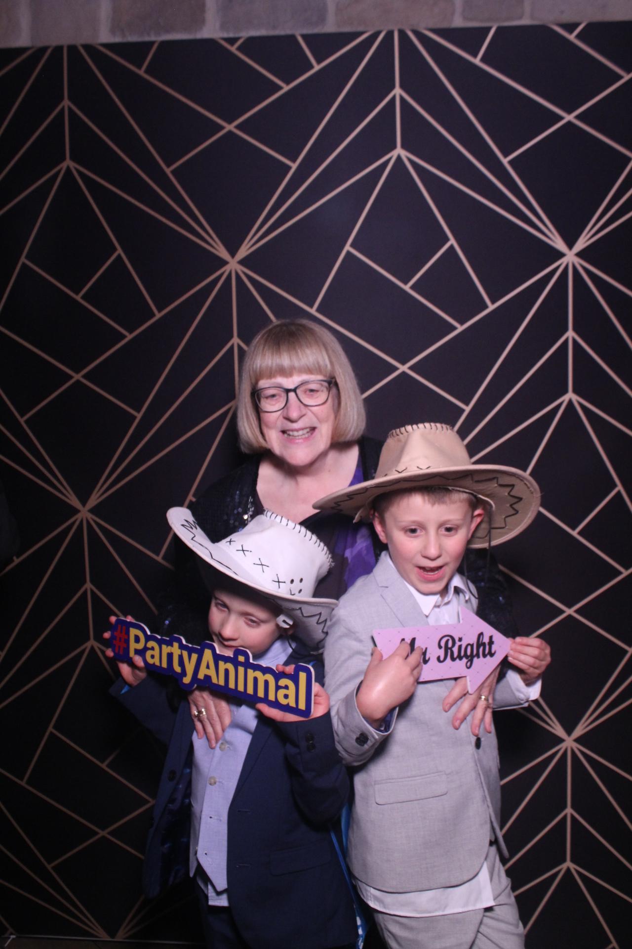 Jay & Laura  | View more photos from the event at gallery.magicimages.uk/u/MagicImages/Jay-Laura