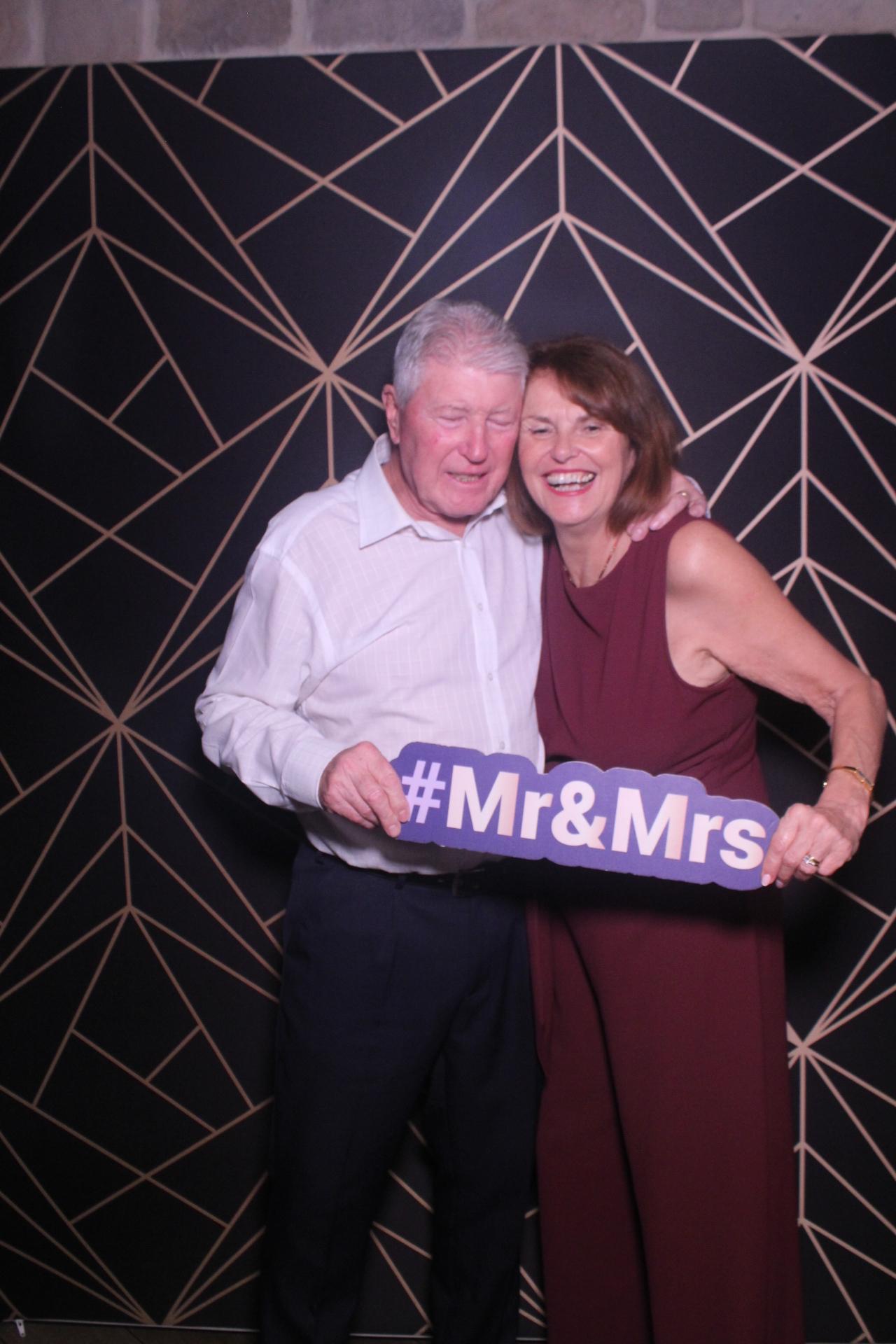 Jay & Laura  | View more photos from the event at gallery.magicimages.uk/u/MagicImages/Jay-Laura