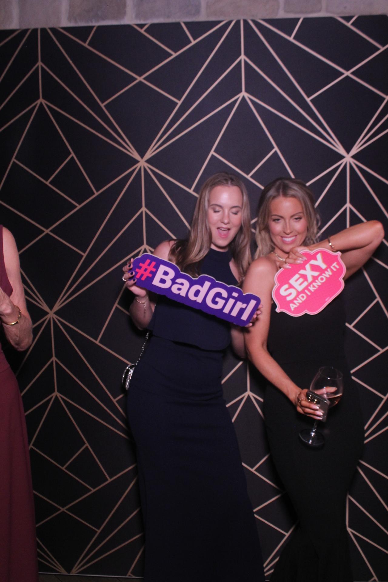 Jay & Laura  | View more photos from the event at gallery.magicimages.uk/u/MagicImages/Jay-Laura