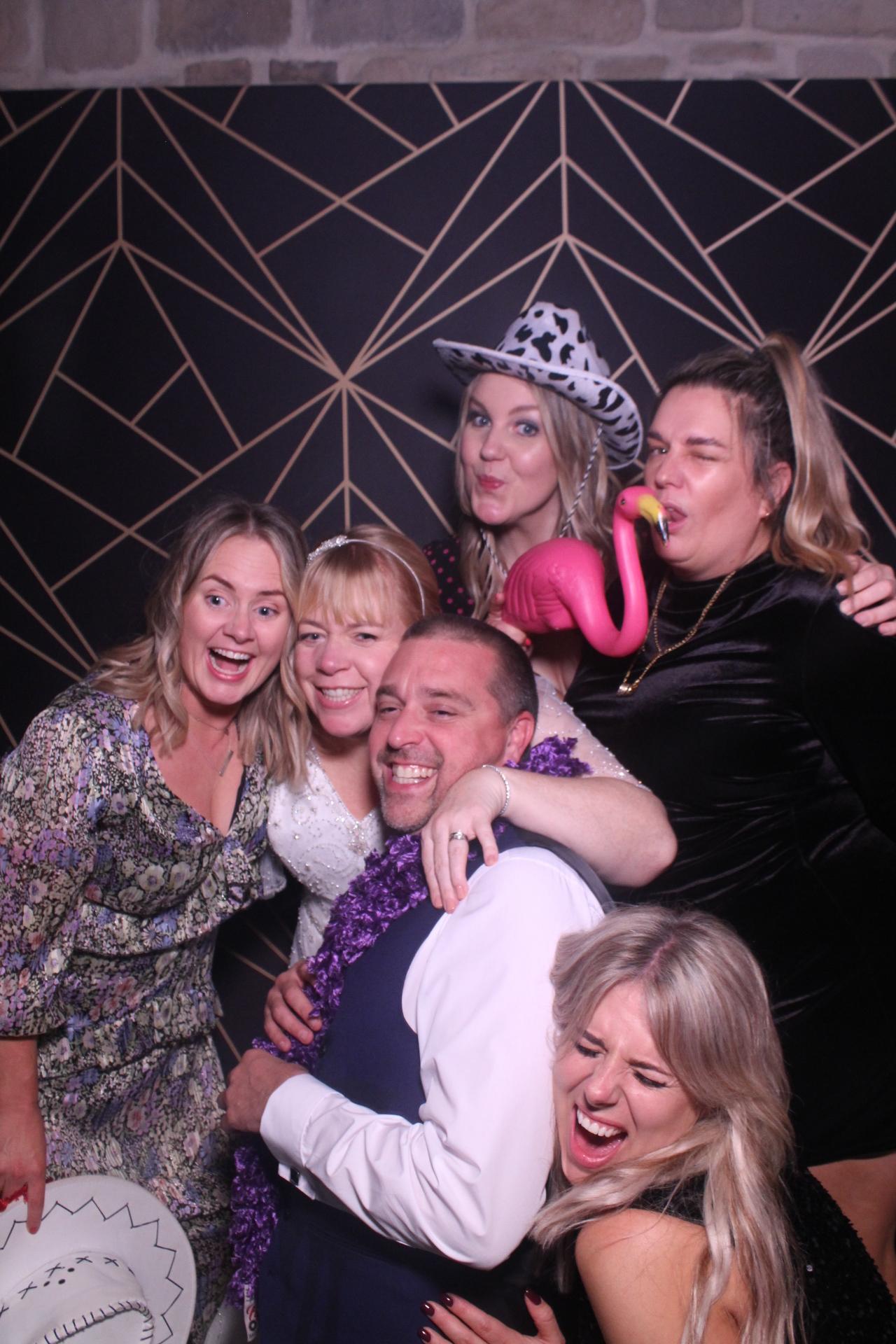 Jay & Laura  | View more photos from the event at gallery.magicimages.uk/u/MagicImages/Jay-Laura