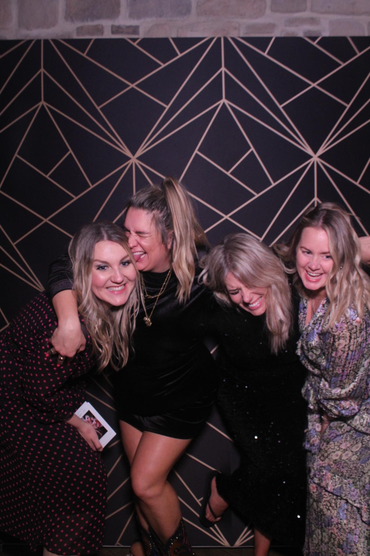 Jay & Laura  | View more photos from the event at gallery.magicimages.uk/u/MagicImages/Jay-Laura