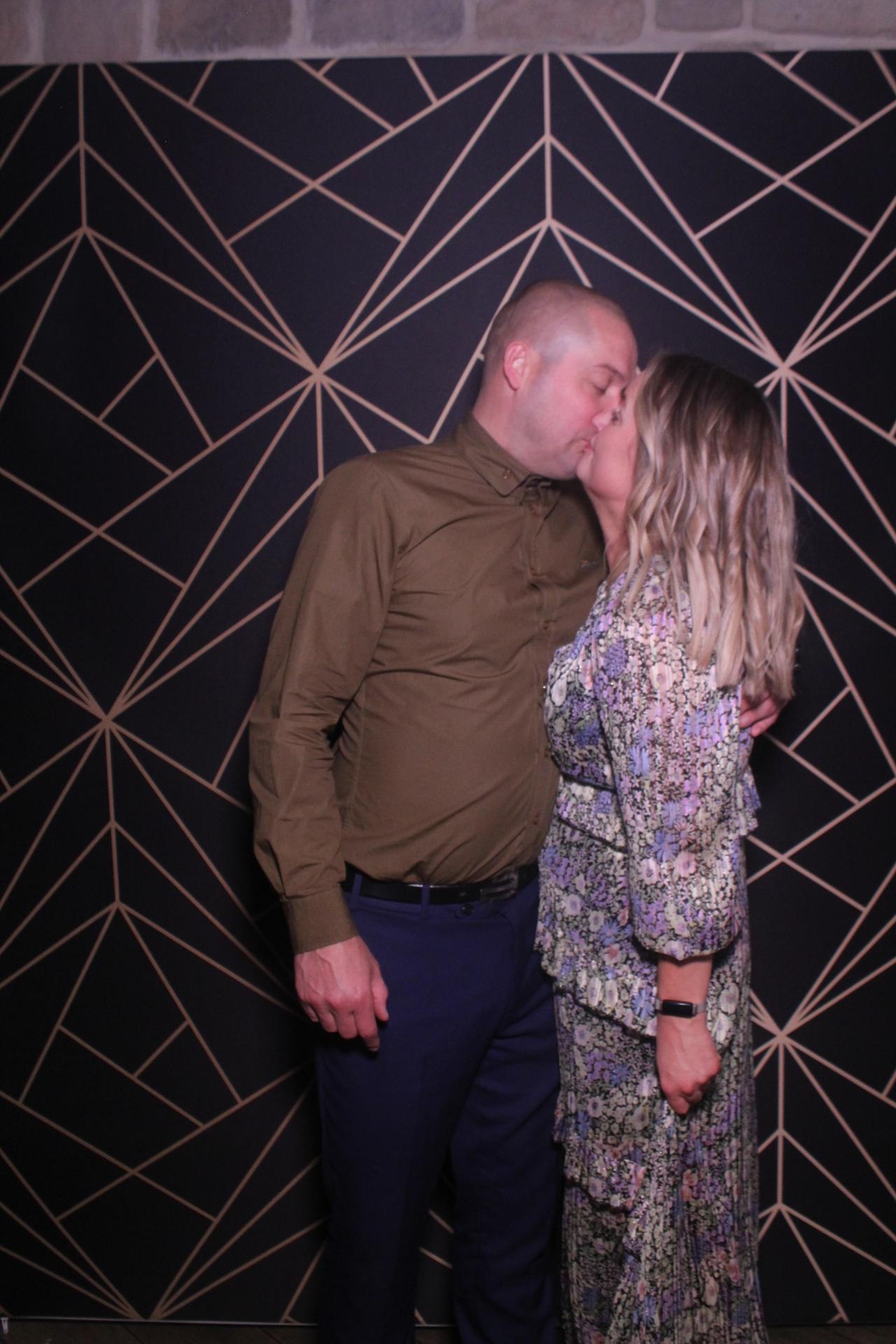 Jay & Laura  | View more photos from the event at gallery.magicimages.uk/u/MagicImages/Jay-Laura