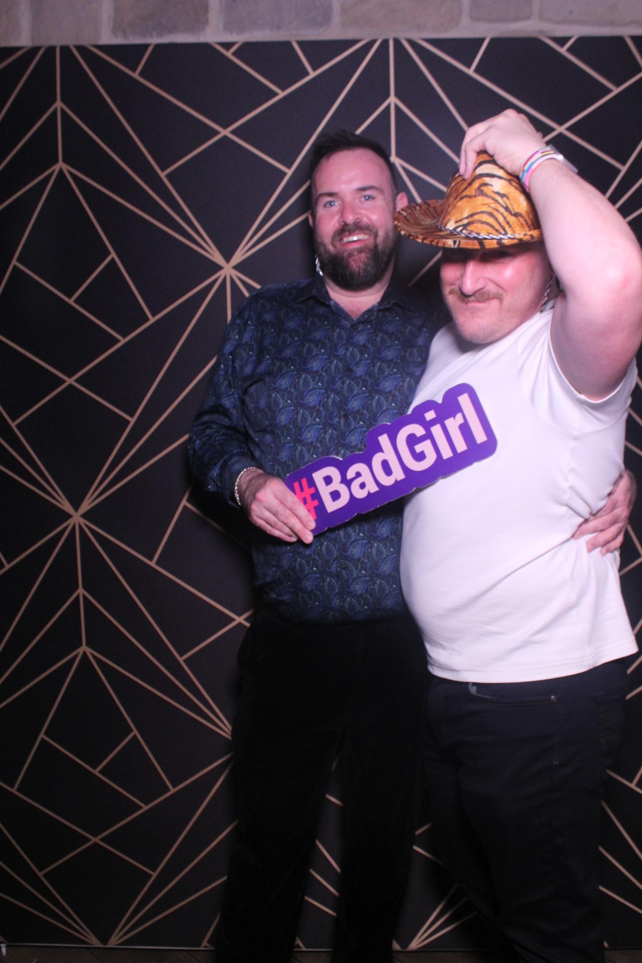 Jay & Laura  | View more photos from the event at gallery.magicimages.uk/u/MagicImages/Jay-Laura