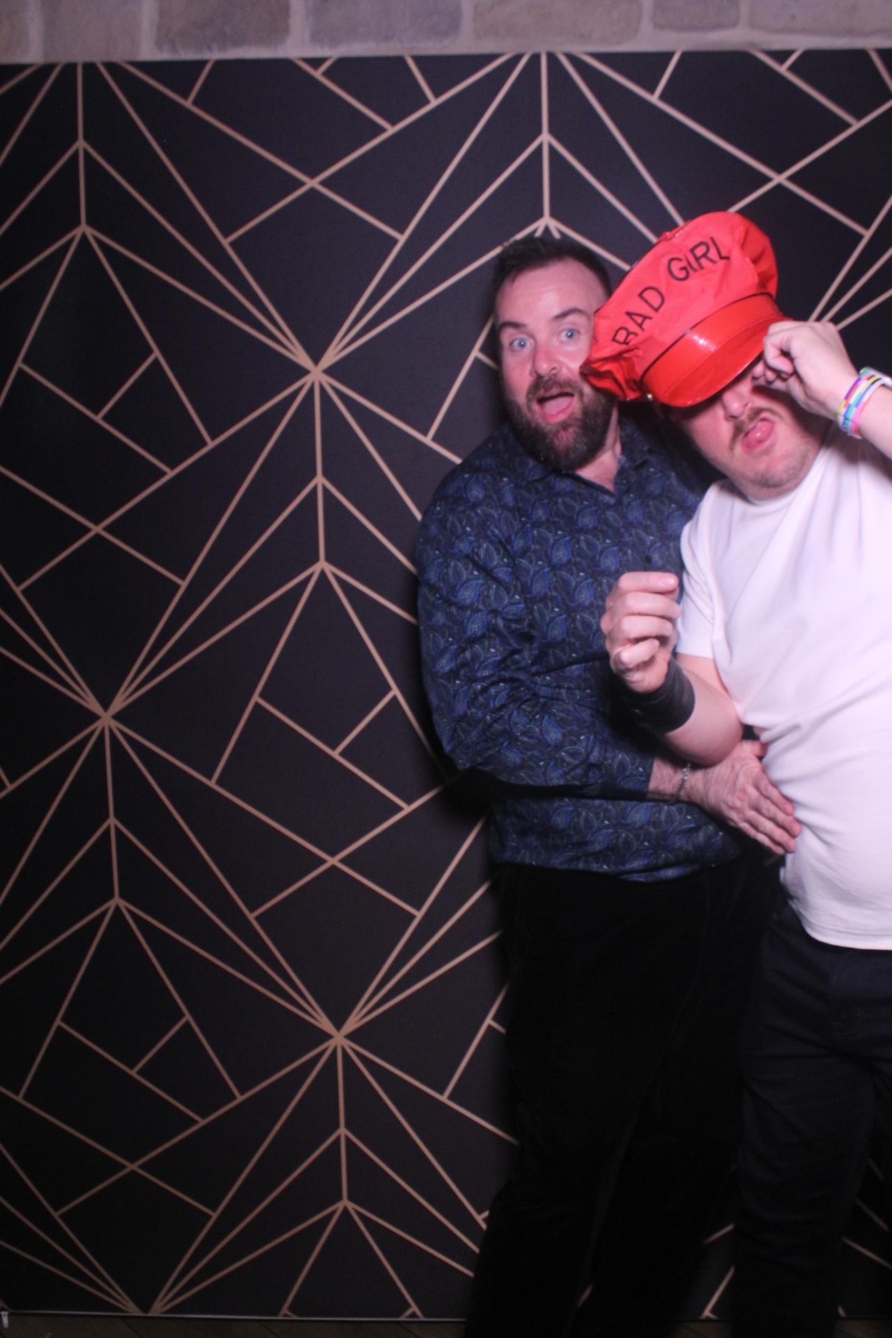 Jay & Laura  | View more photos from the event at gallery.magicimages.uk/u/MagicImages/Jay-Laura