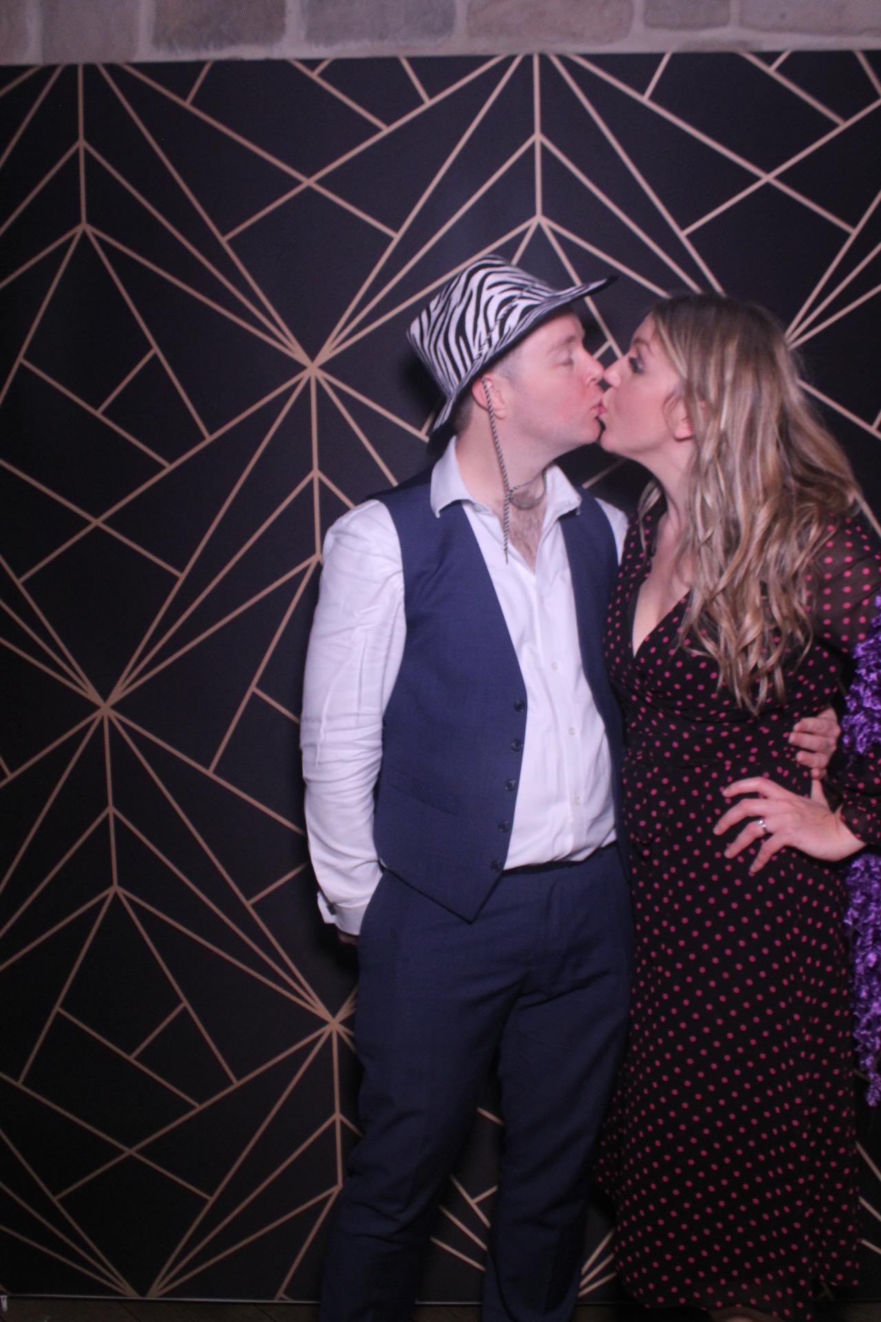 Jay & Laura  | View more photos from the event at gallery.magicimages.uk/u/MagicImages/Jay-Laura