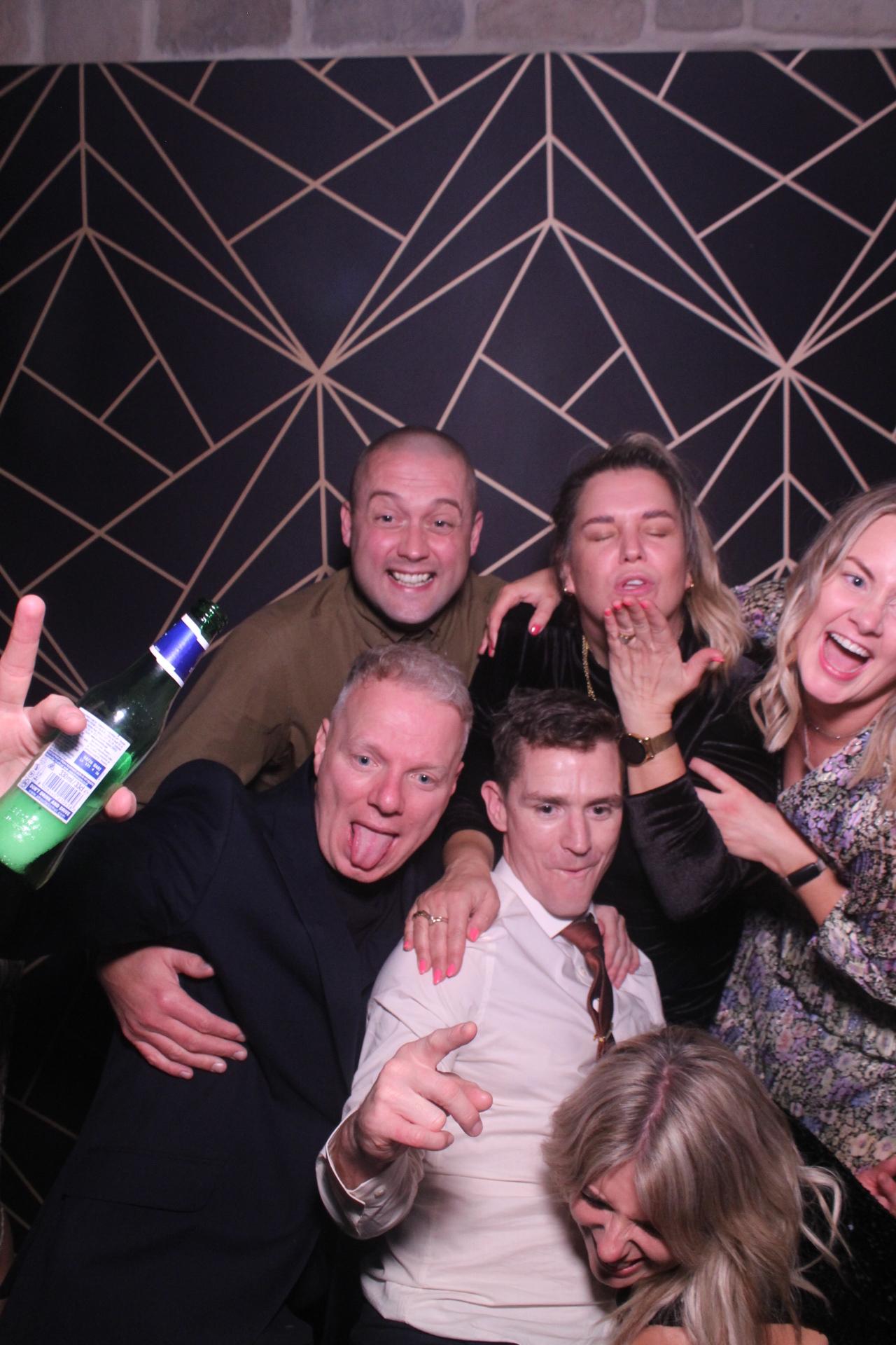 Jay & Laura  | View more photos from the event at gallery.magicimages.uk/u/MagicImages/Jay-Laura