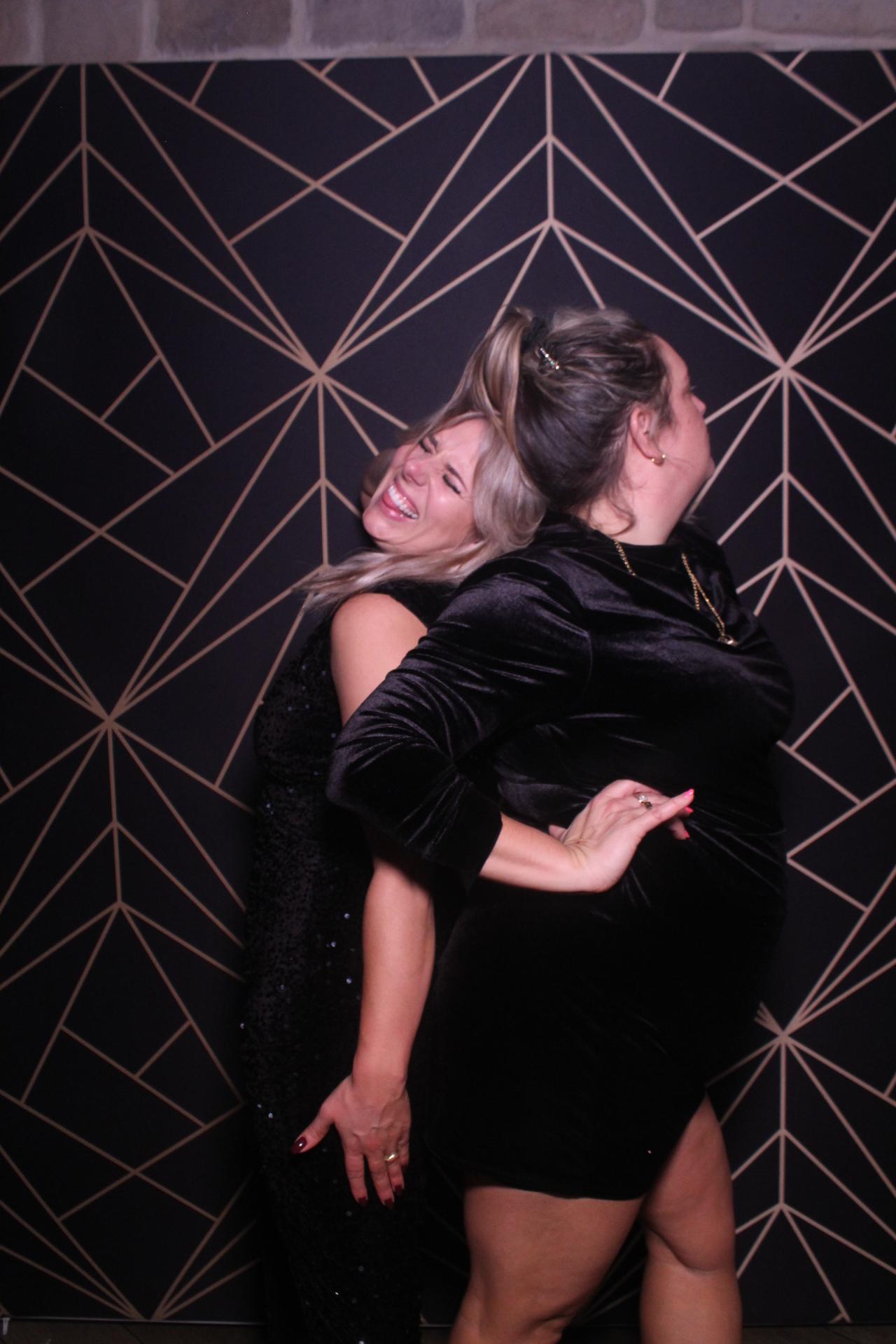 Jay & Laura  | View more photos from the event at gallery.magicimages.uk/u/MagicImages/Jay-Laura