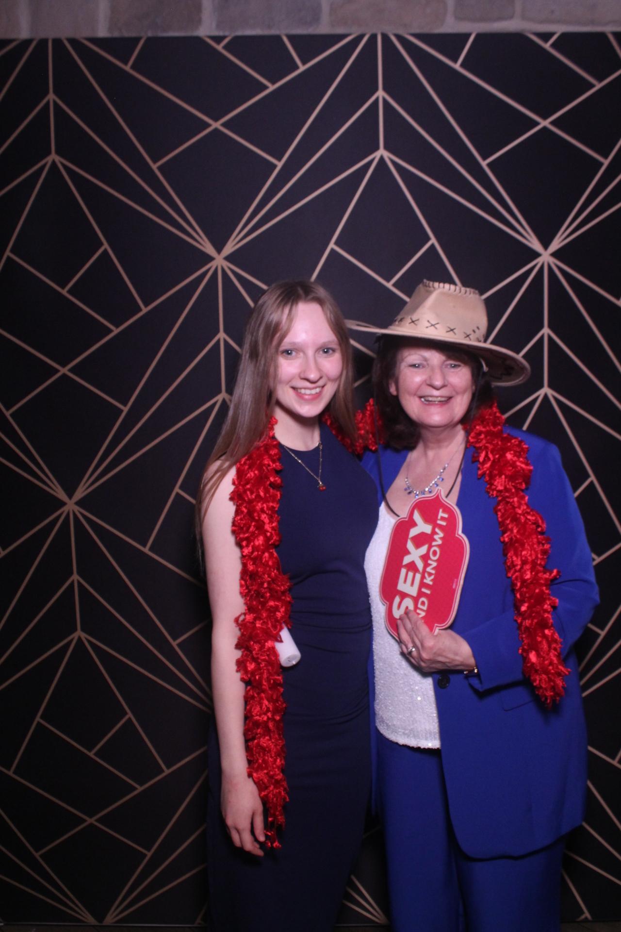 Jay & Laura  | View more photos from the event at gallery.magicimages.uk/u/MagicImages/Jay-Laura