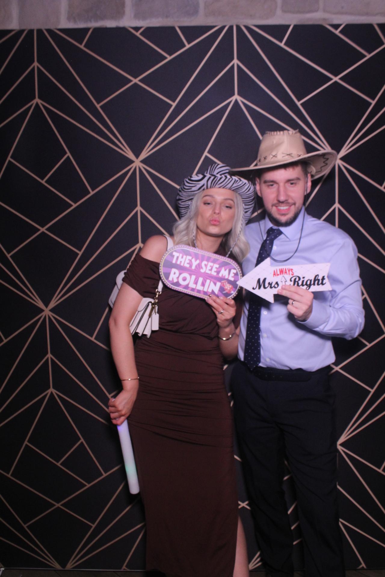 Jay & Laura  | View more photos from the event at gallery.magicimages.uk/u/MagicImages/Jay-Laura