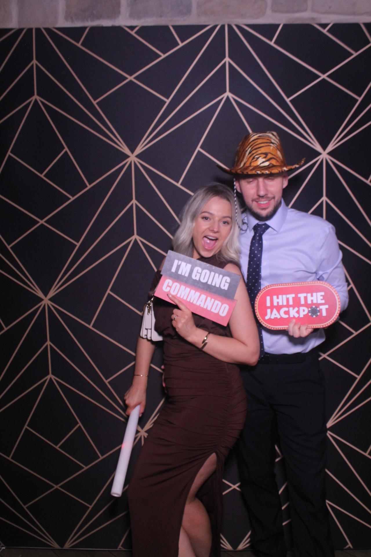 Jay & Laura  | View more photos from the event at gallery.magicimages.uk/u/MagicImages/Jay-Laura