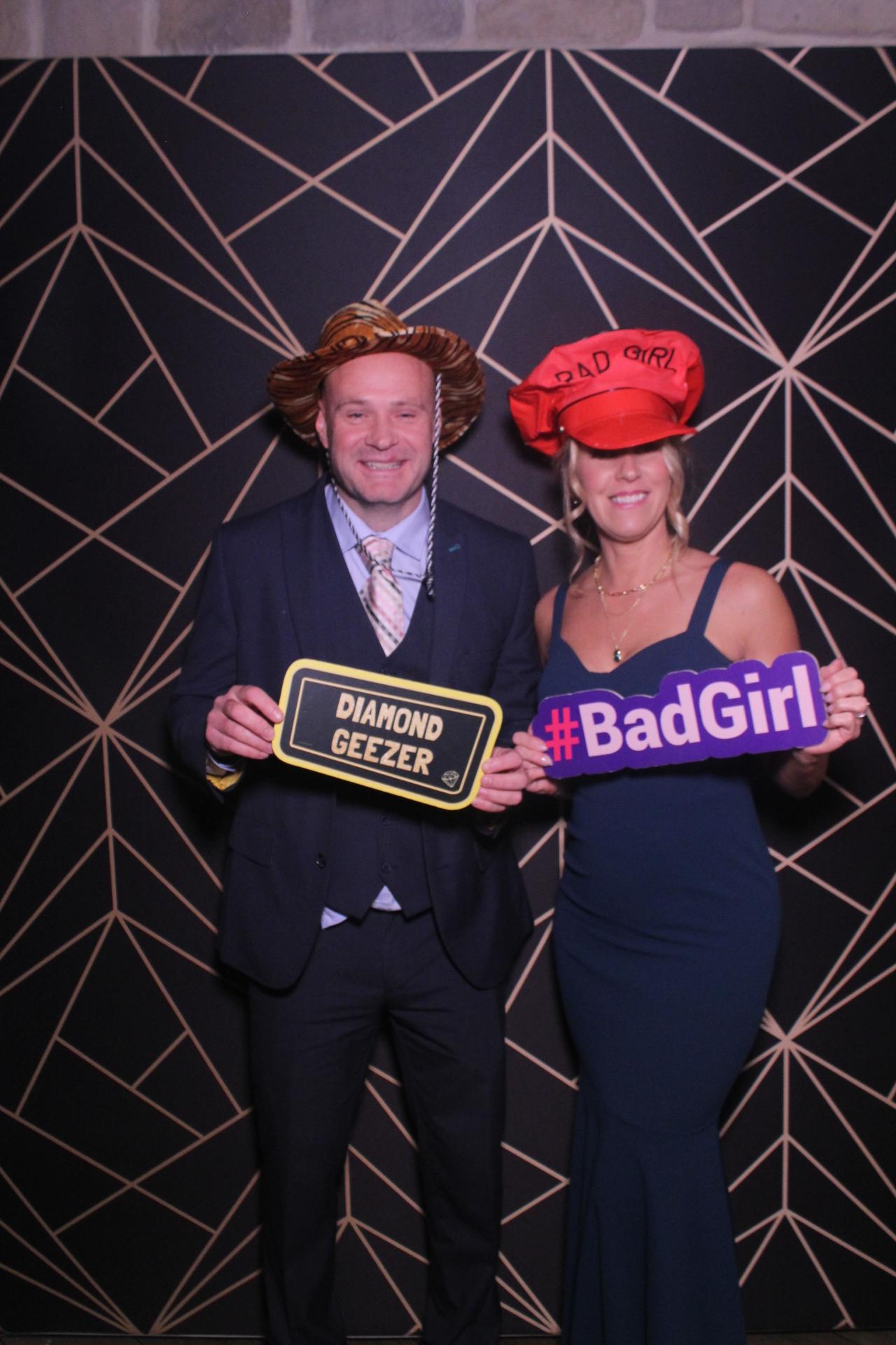 Jay & Laura  | View more photos from the event at gallery.magicimages.uk/u/MagicImages/Jay-Laura