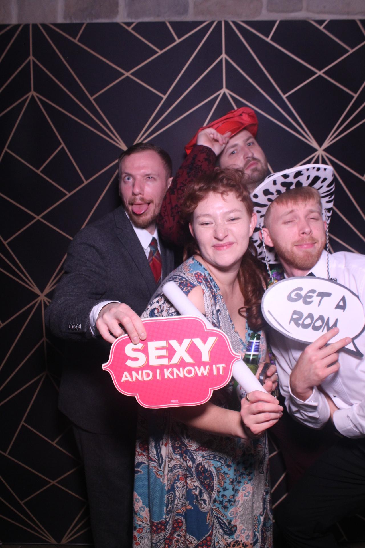 Jay & Laura  | View more photos from the event at gallery.magicimages.uk/u/MagicImages/Jay-Laura