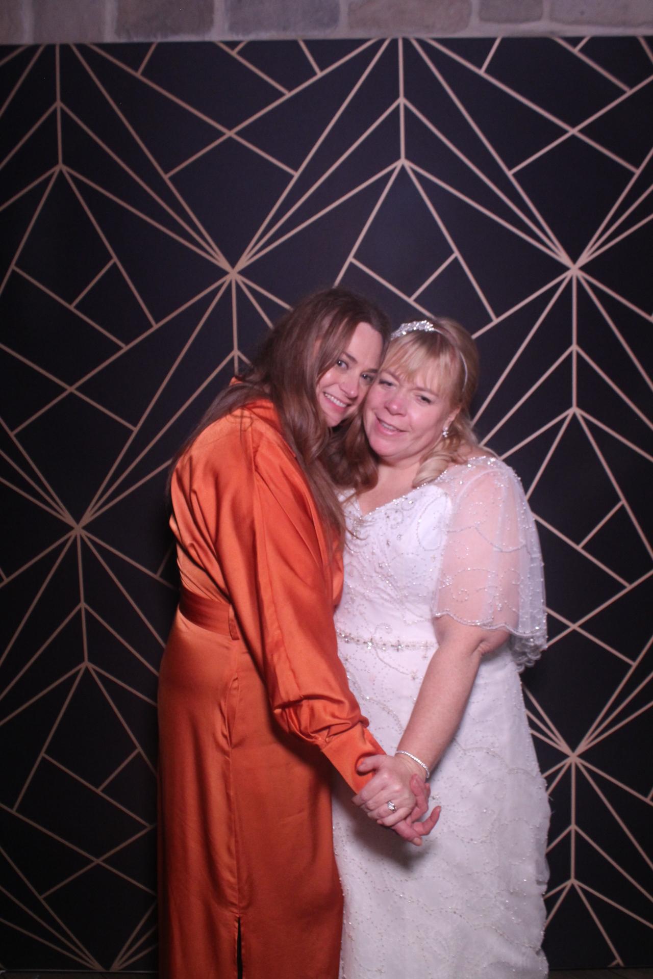 Jay & Laura  | View more photos from the event at gallery.magicimages.uk/u/MagicImages/Jay-Laura