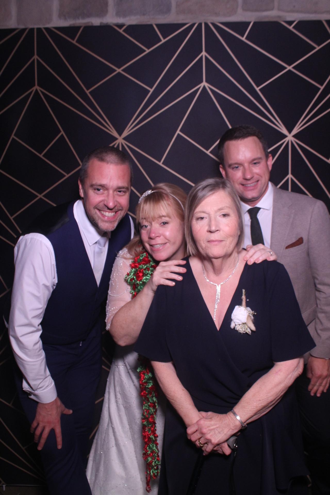 Jay & Laura  | View more photos from the event at gallery.magicimages.uk/u/MagicImages/Jay-Laura