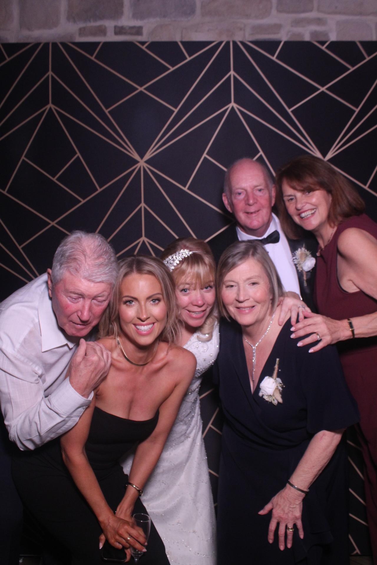 Jay & Laura  | View more photos from the event at gallery.magicimages.uk/u/MagicImages/Jay-Laura