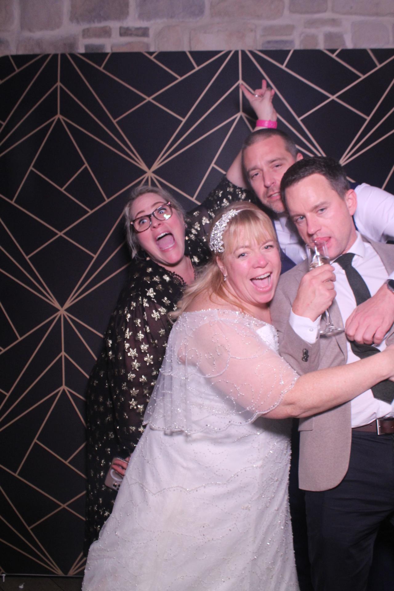 Jay & Laura  | View more photos from the event at gallery.magicimages.uk/u/MagicImages/Jay-Laura