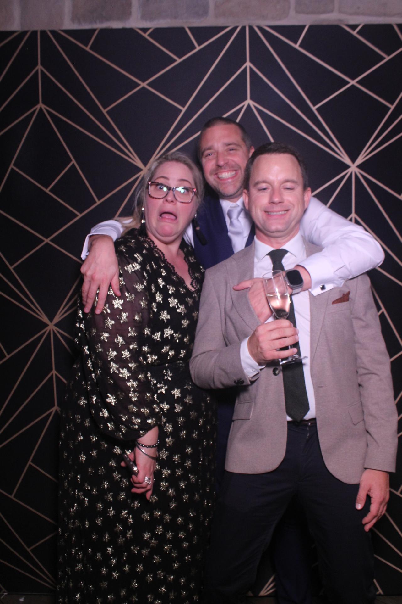 Jay & Laura  | View more photos from the event at gallery.magicimages.uk/u/MagicImages/Jay-Laura