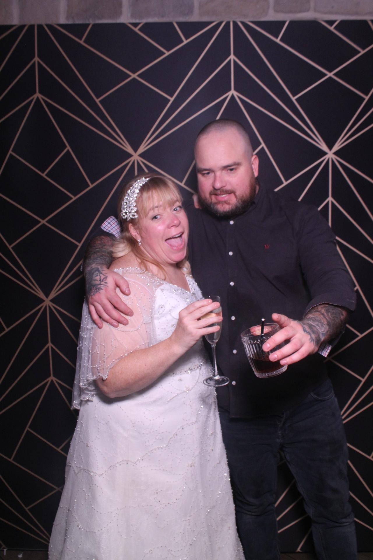 Jay & Laura  | View more photos from the event at gallery.magicimages.uk/u/MagicImages/Jay-Laura