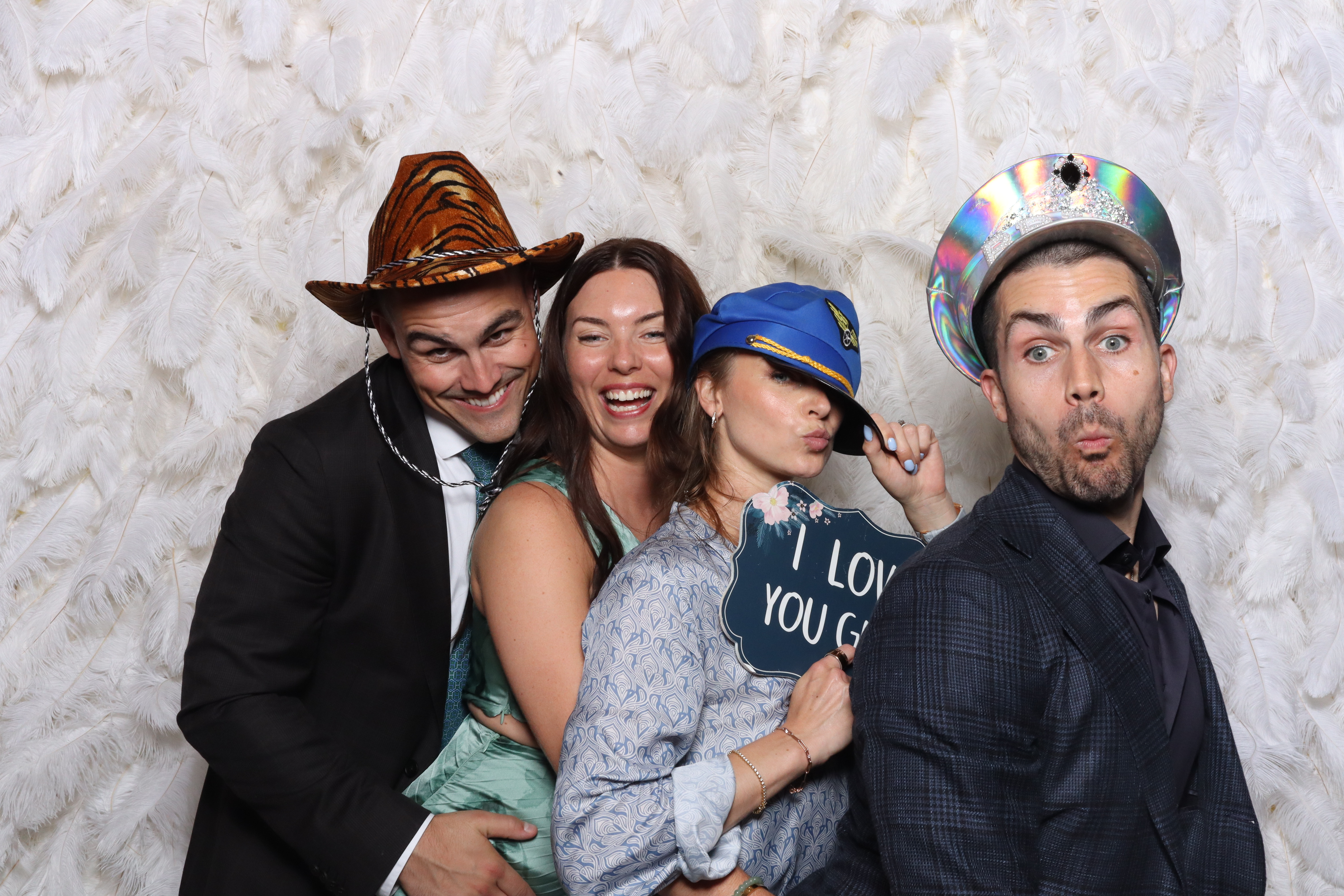 Katherine & Jamie | View more photos from the event at gallery.magicimages.uk/u/MagicImages/Katherine-Jamie