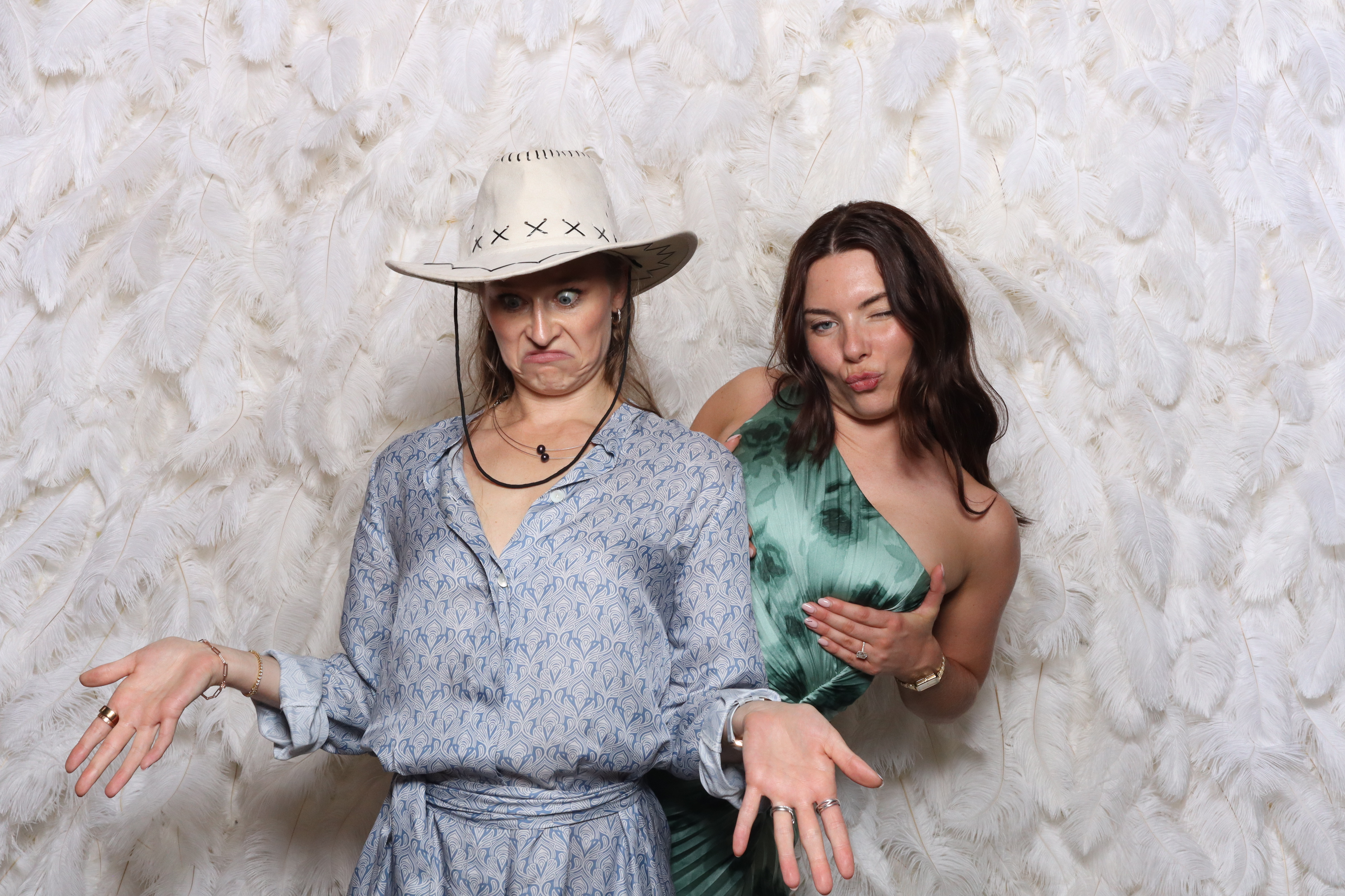 Katherine & Jamie | View more photos from the event at gallery.magicimages.uk/u/MagicImages/Katherine-Jamie