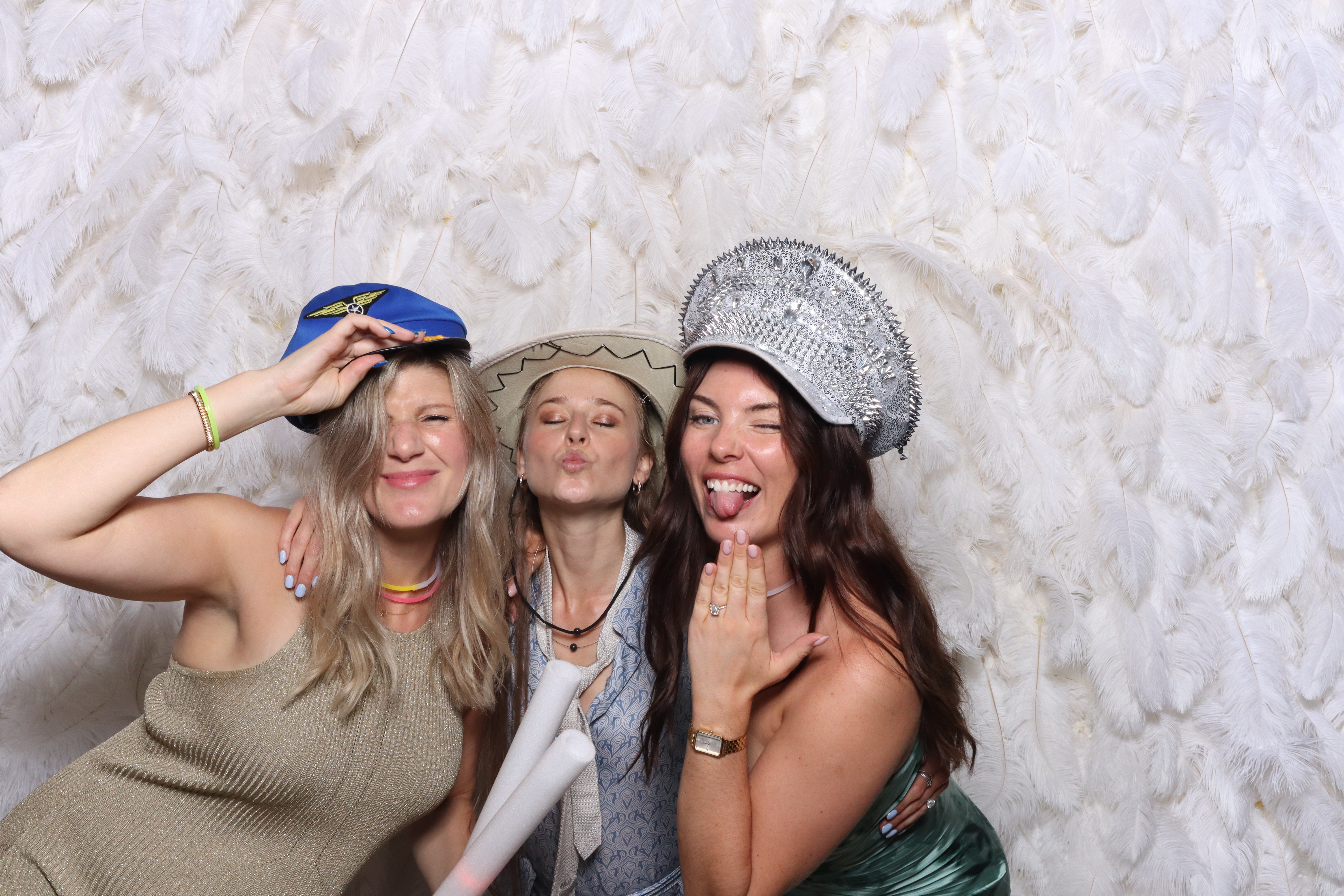 Katherine & Jamie | View more photos from the event at gallery.magicimages.uk/u/MagicImages/Katherine-Jamie