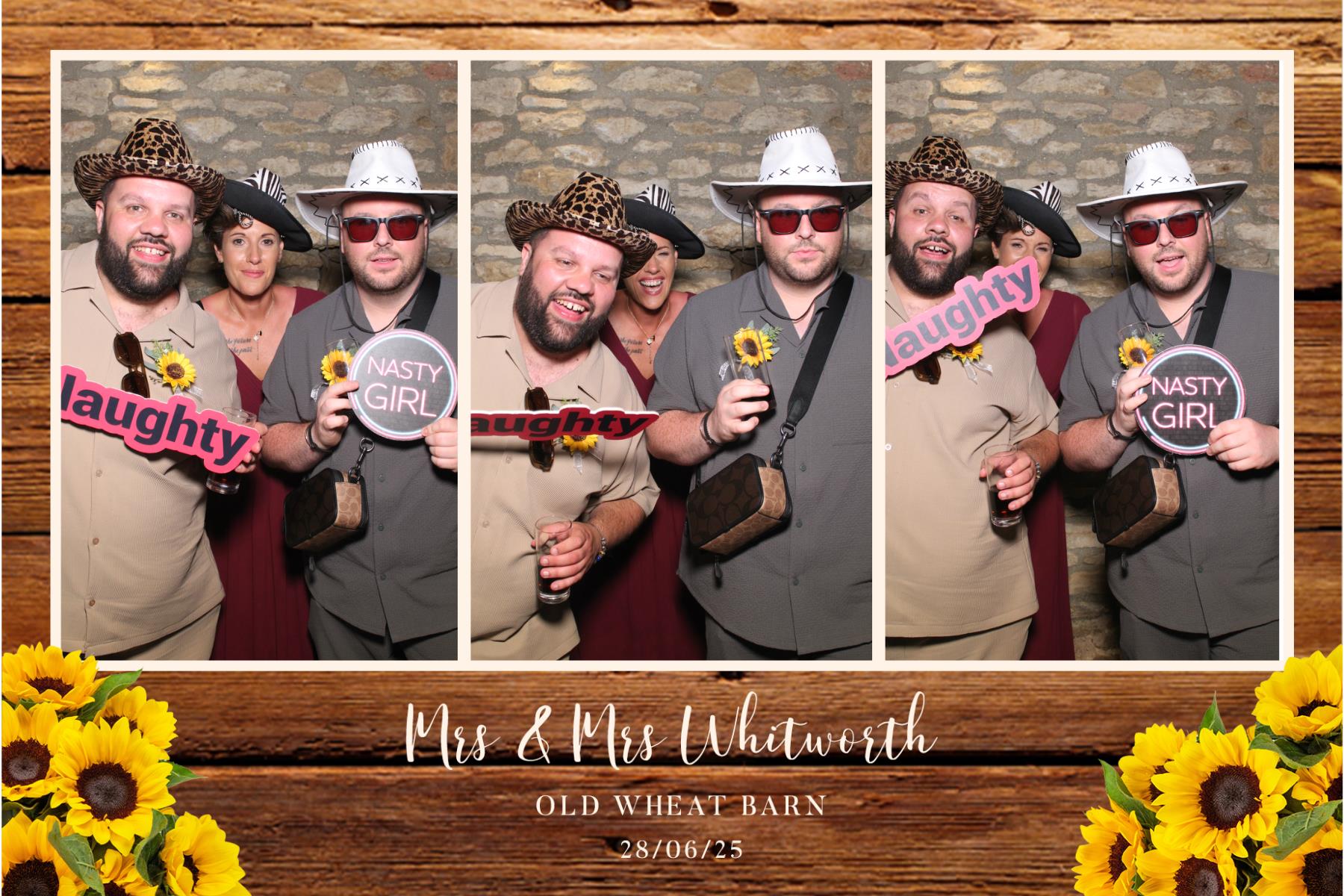 Katie & Emma  | View more photos from the event at gallery.magicimages.uk/u/MagicImages/Katie-Emma