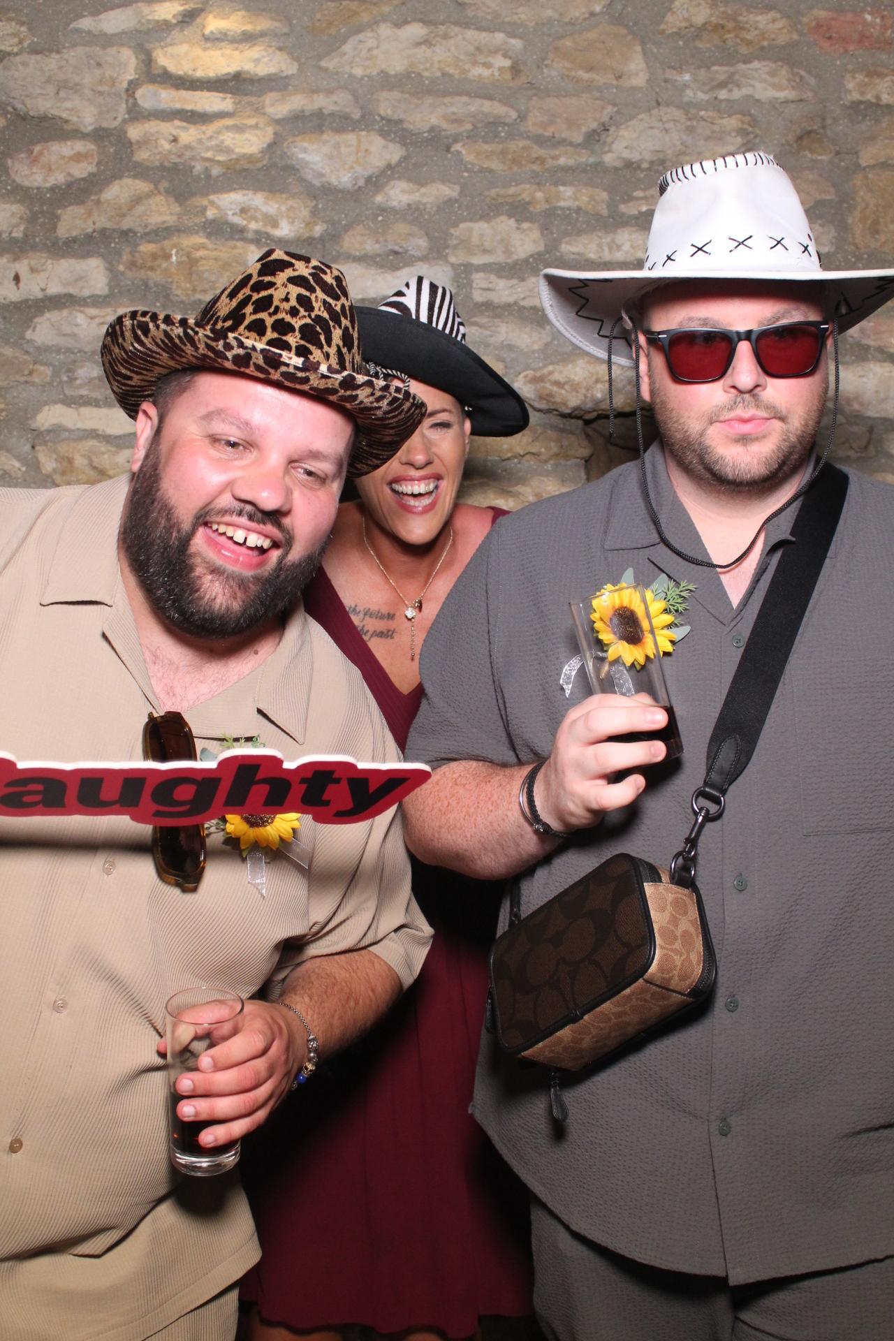 Katie & Emma  | View more photos from the event at gallery.magicimages.uk/u/MagicImages/Katie-Emma