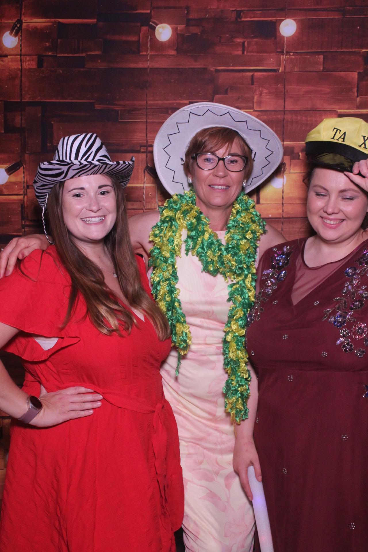 Katie and Leonni’s Wedding | View more photos from the event at gallery.magicimages.uk/u/MagicImages/Katie-and-Leonni’s-Wedding