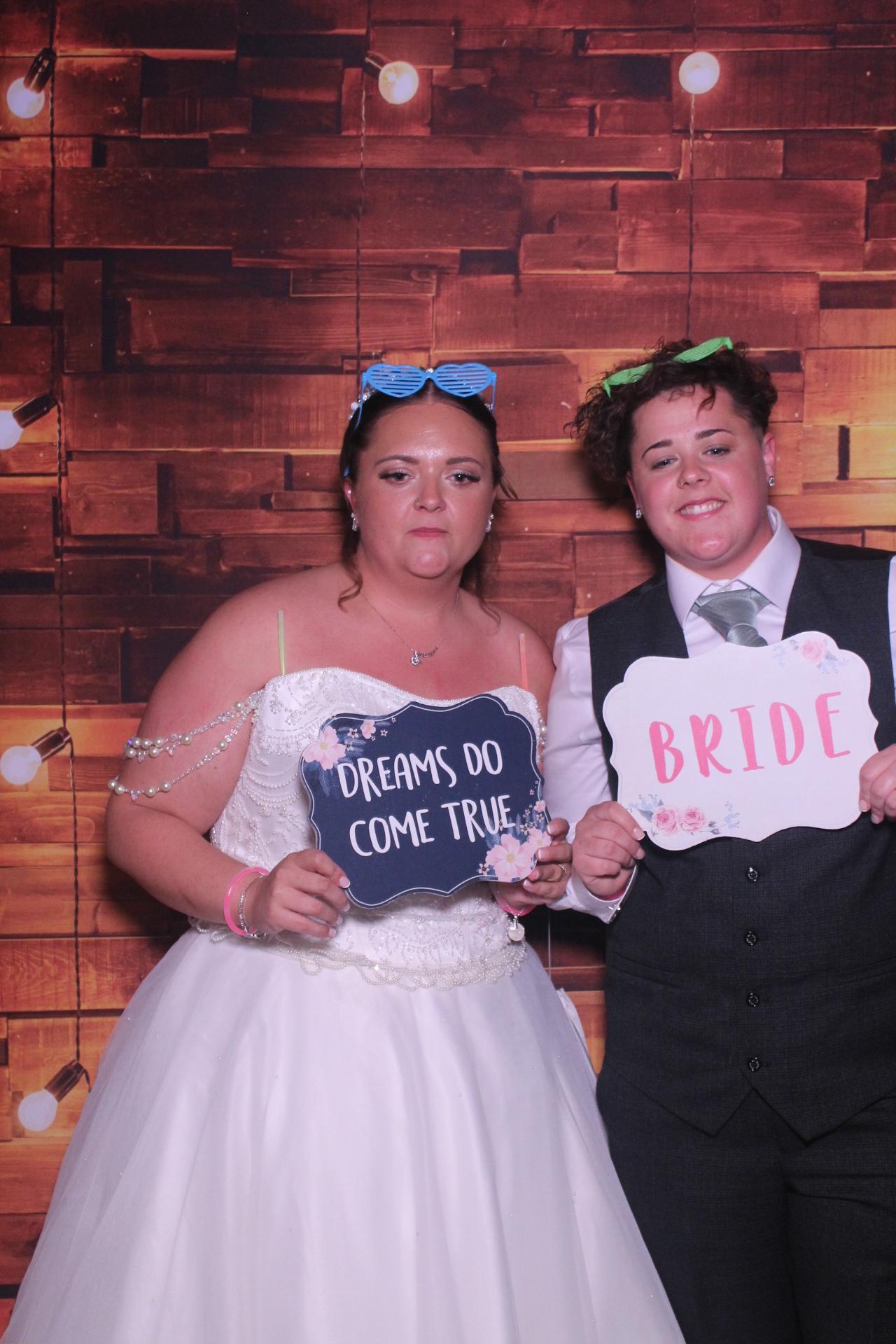 Katie and Leonni’s Wedding | View more photos from the event at gallery.magicimages.uk/u/MagicImages/Katie-and-Leonni’s-Wedding