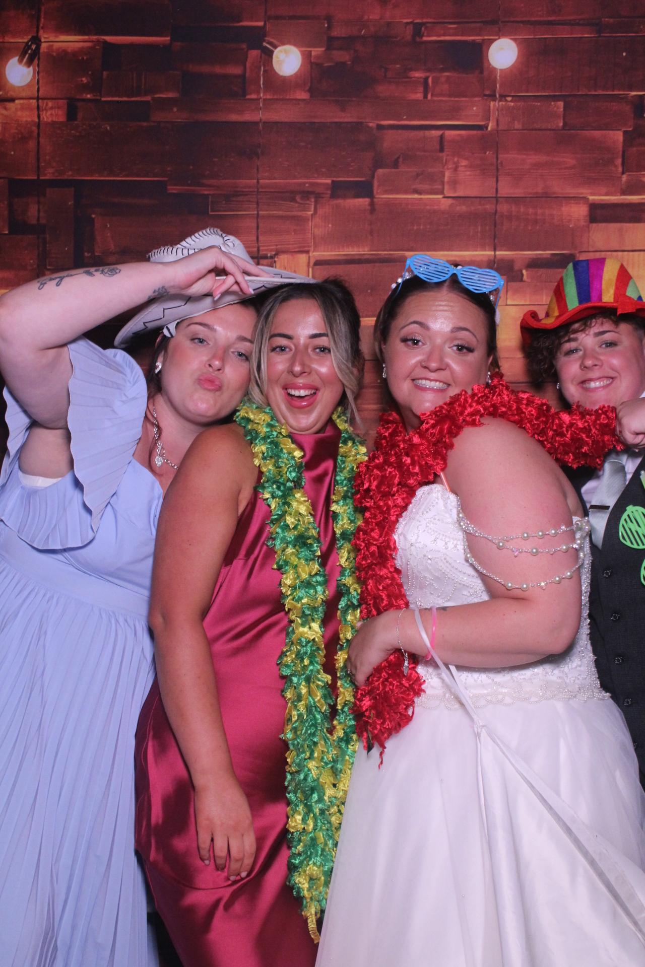 Katie and Leonni’s Wedding | View more photos from the event at gallery.magicimages.uk/u/MagicImages/Katie-and-Leonni’s-Wedding