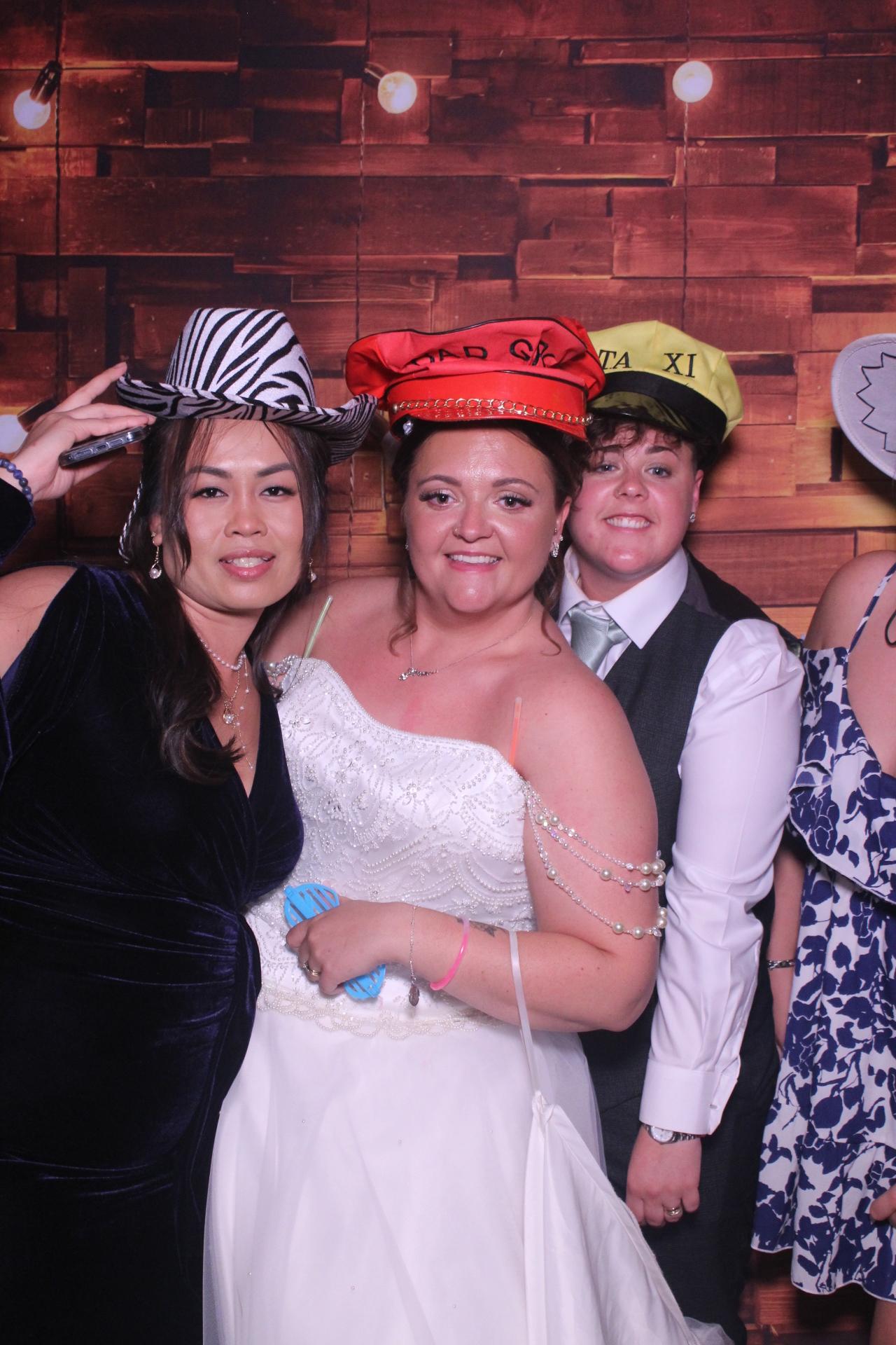 Katie and Leonni’s Wedding | View more photos from the event at gallery.magicimages.uk/u/MagicImages/Katie-and-Leonni’s-Wedding