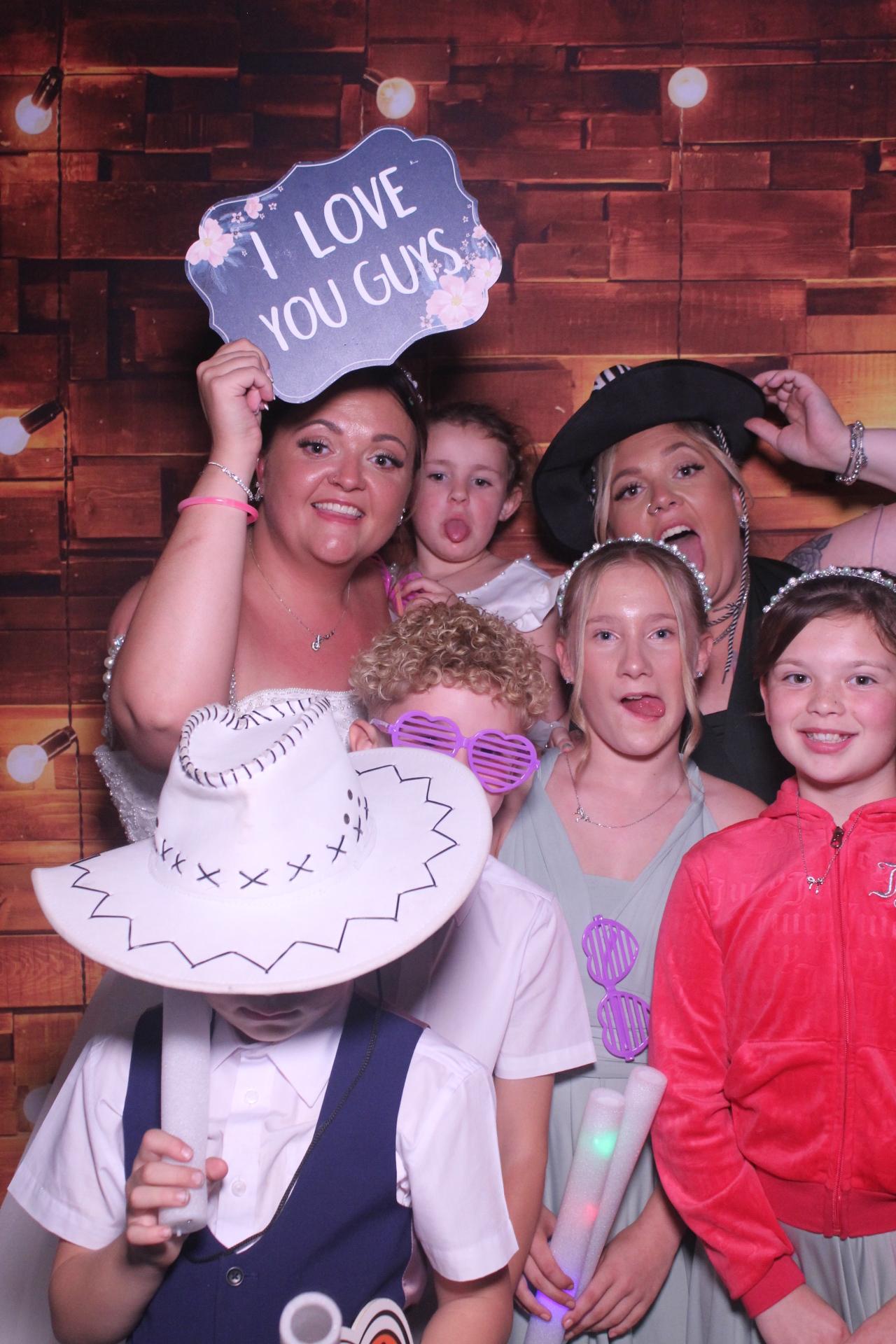 Katie and Leonni’s Wedding | View more photos from the event at gallery.magicimages.uk/u/MagicImages/Katie-and-Leonni’s-Wedding