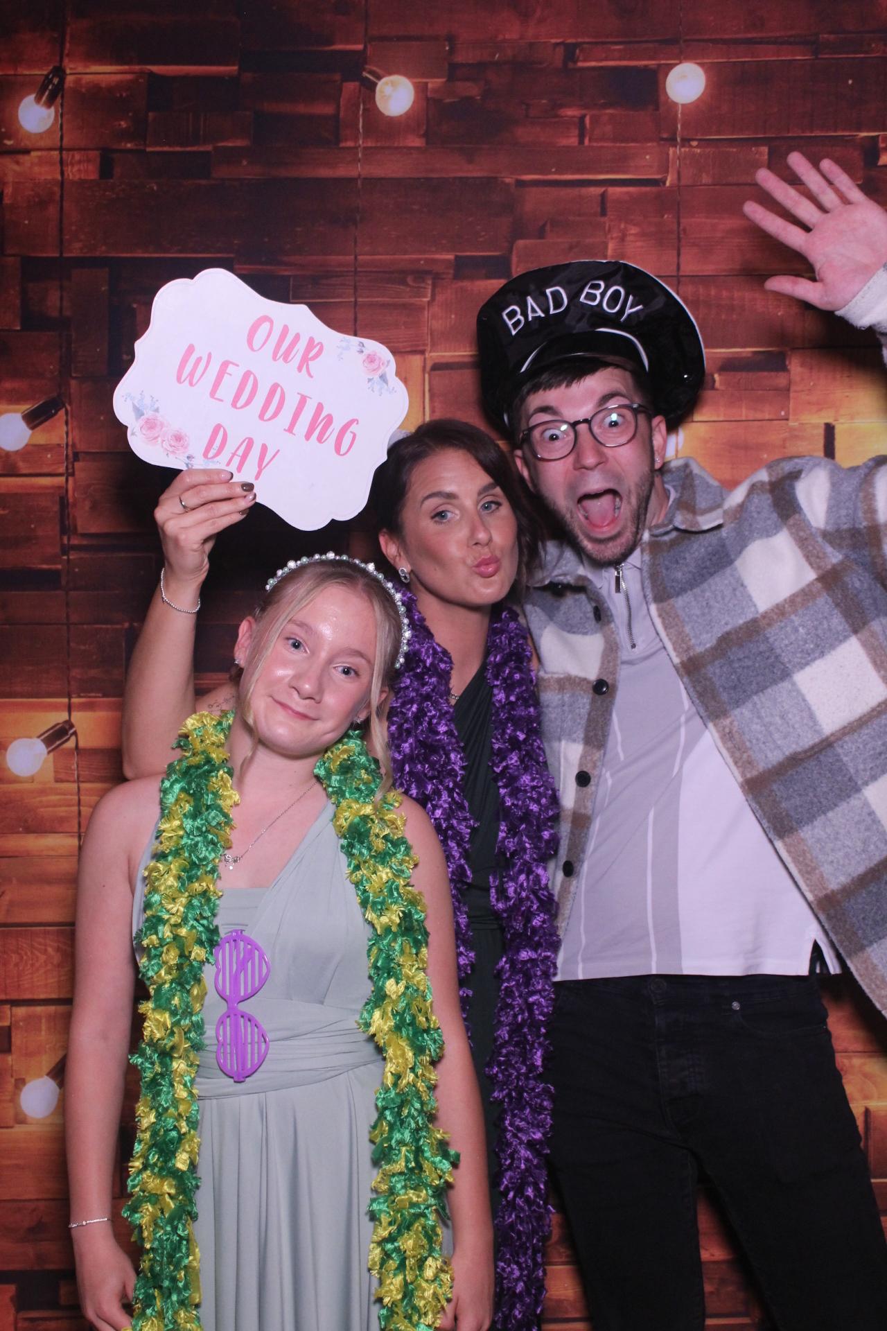 Katie and Leonni’s Wedding | View more photos from the event at gallery.magicimages.uk/u/MagicImages/Katie-and-Leonni’s-Wedding