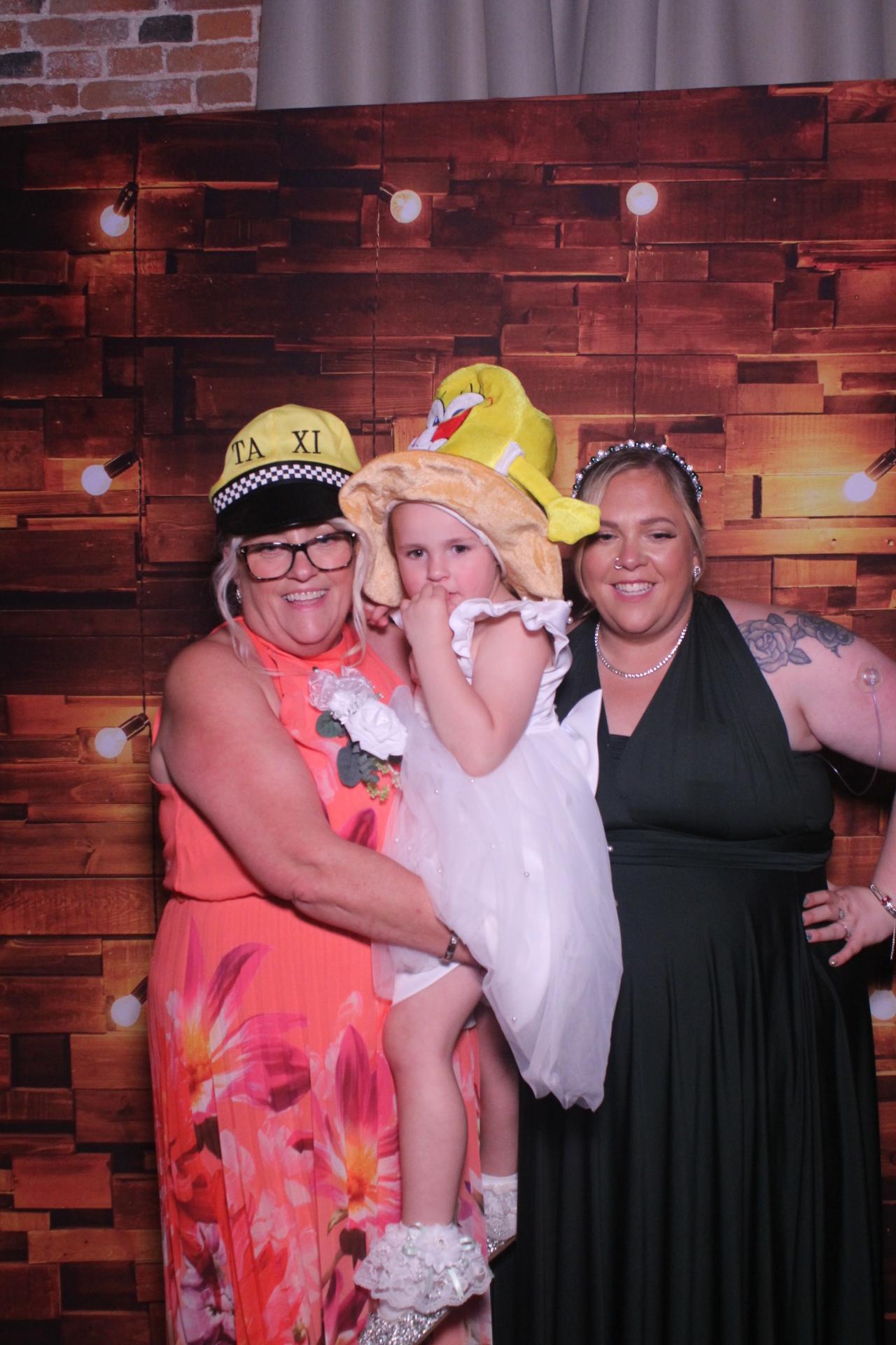 Katie and Leonni’s Wedding | View more photos from the event at gallery.magicimages.uk/u/MagicImages/Katie-and-Leonni’s-Wedding