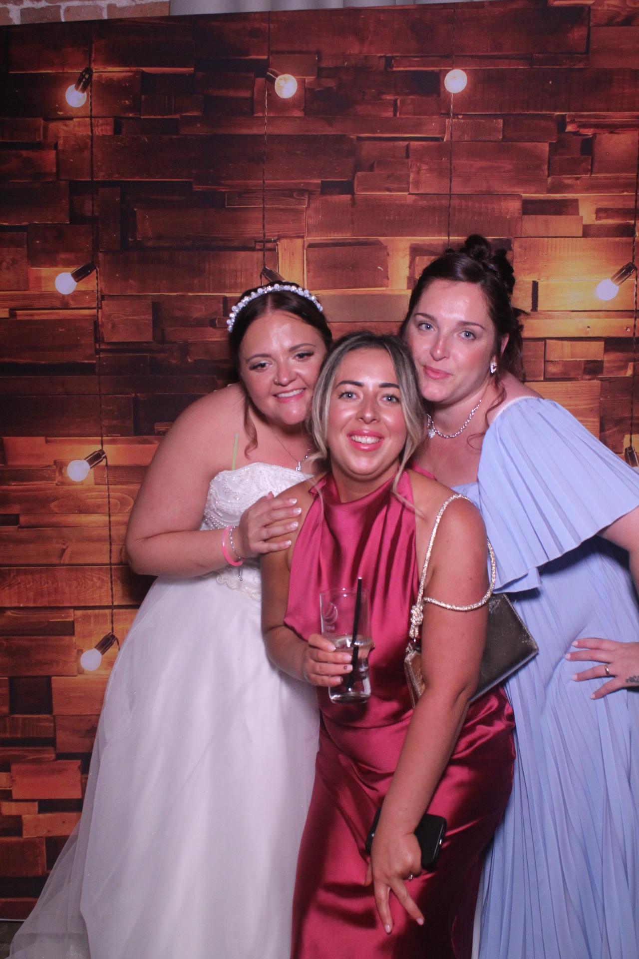 Katie and Leonni’s Wedding | View more photos from the event at gallery.magicimages.uk/u/MagicImages/Katie-and-Leonni’s-Wedding