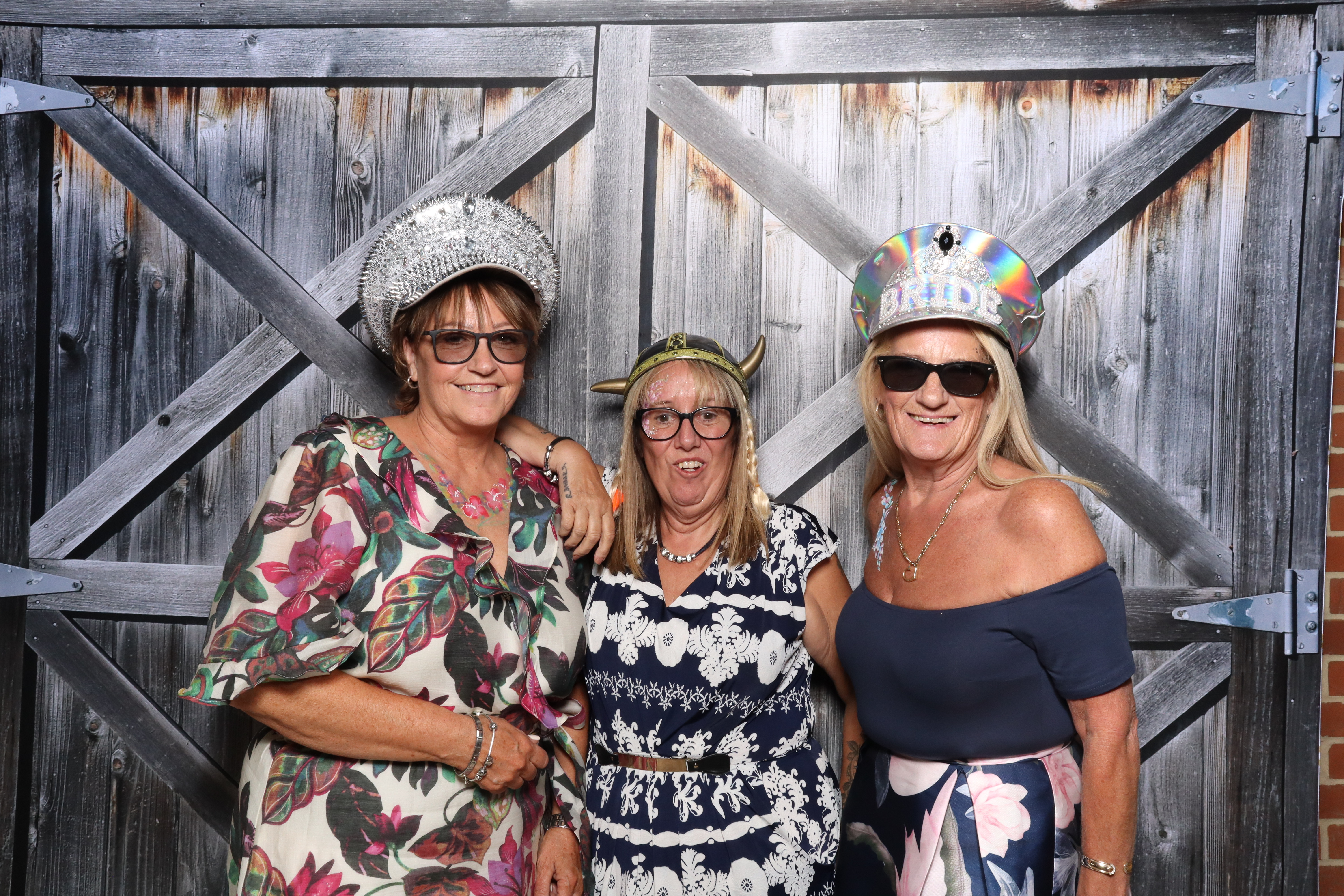 Kerry & Rob  | View more photos from the event at gallery.magicimages.uk/u/MagicImages/Kerry-Rob