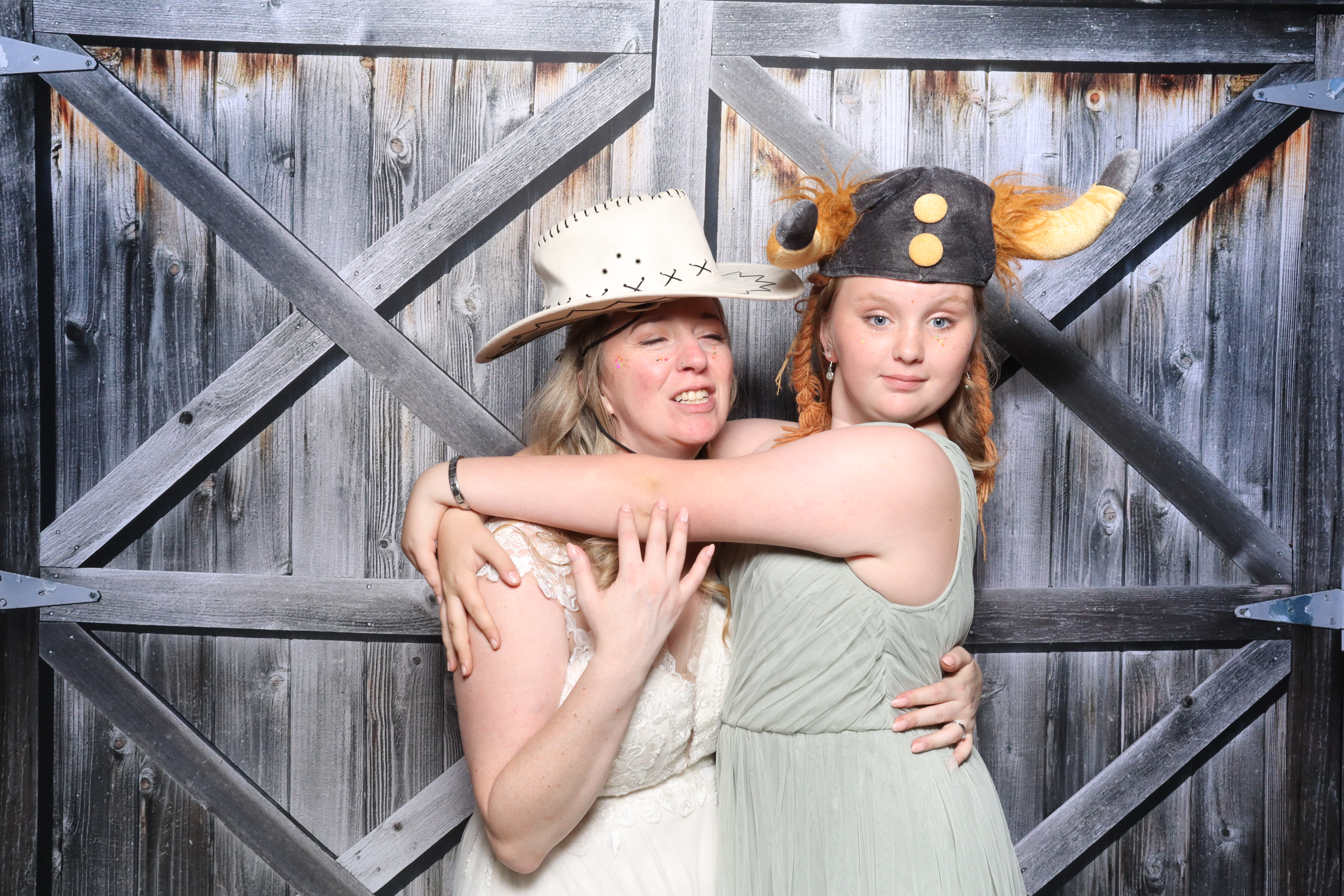 Kerry & Rob  | View more photos from the event at gallery.magicimages.uk/u/MagicImages/Kerry-Rob