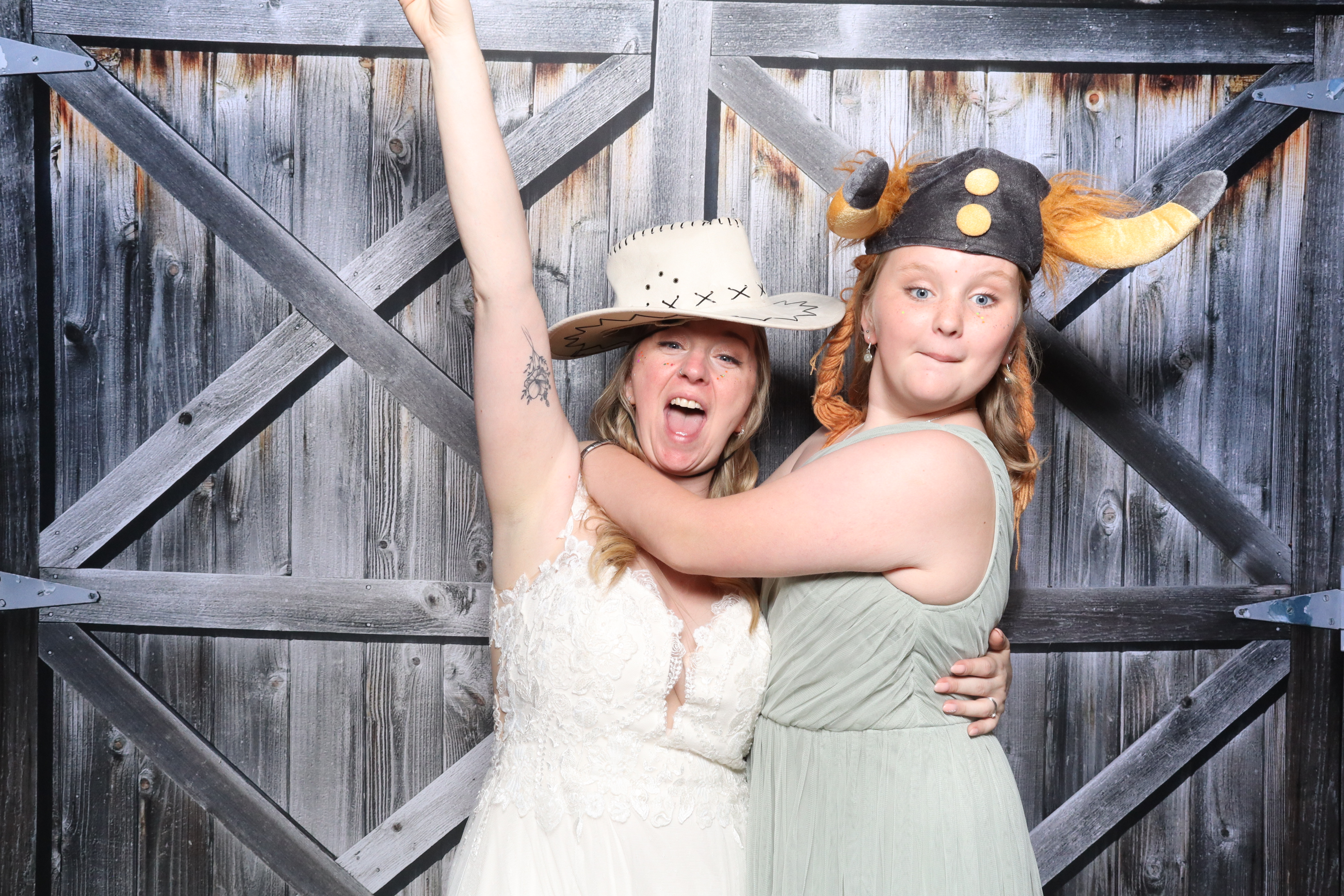 Kerry & Rob  | View more photos from the event at gallery.magicimages.uk/u/MagicImages/Kerry-Rob