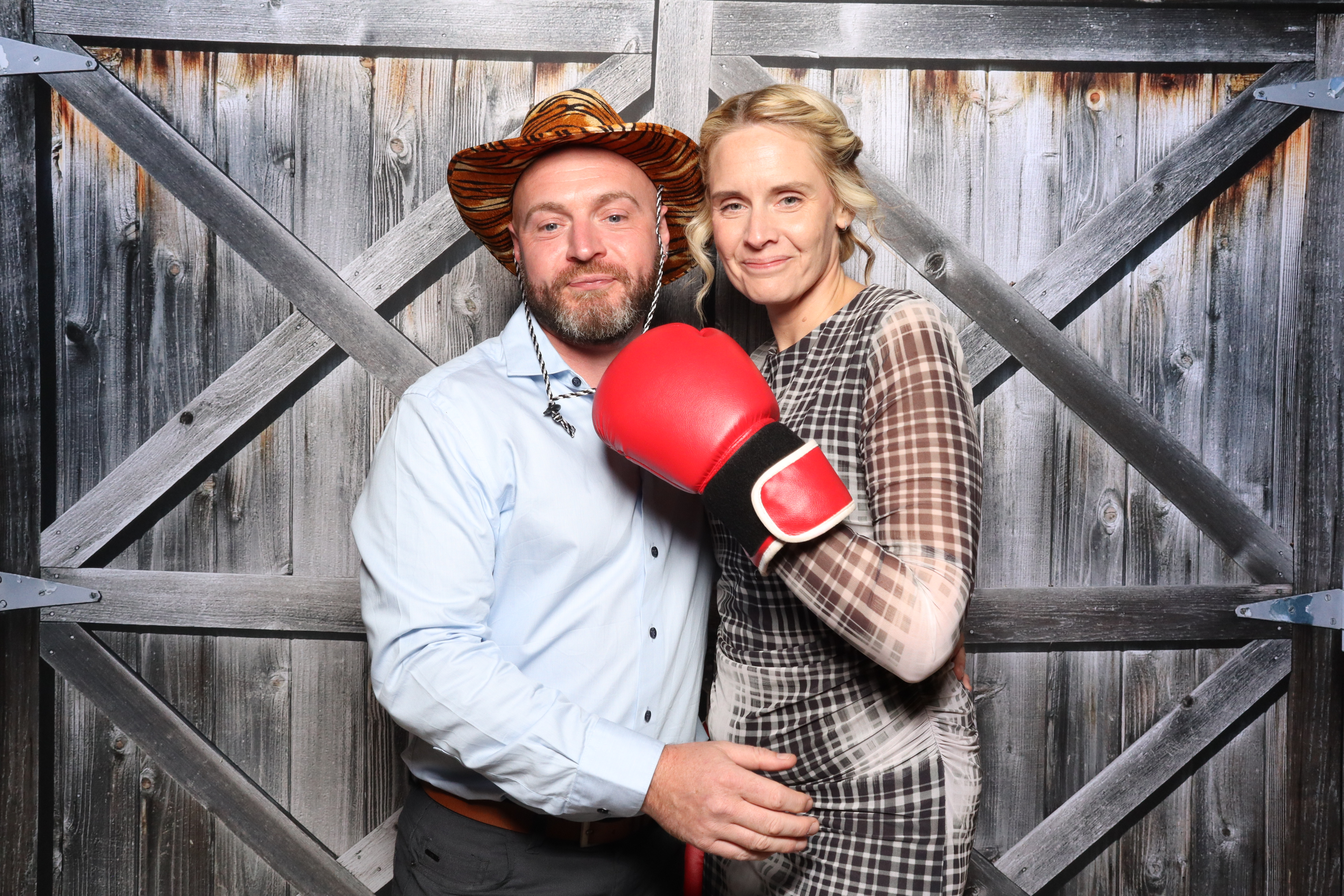 Kerry & Rob  | View more photos from the event at gallery.magicimages.uk/u/MagicImages/Kerry-Rob