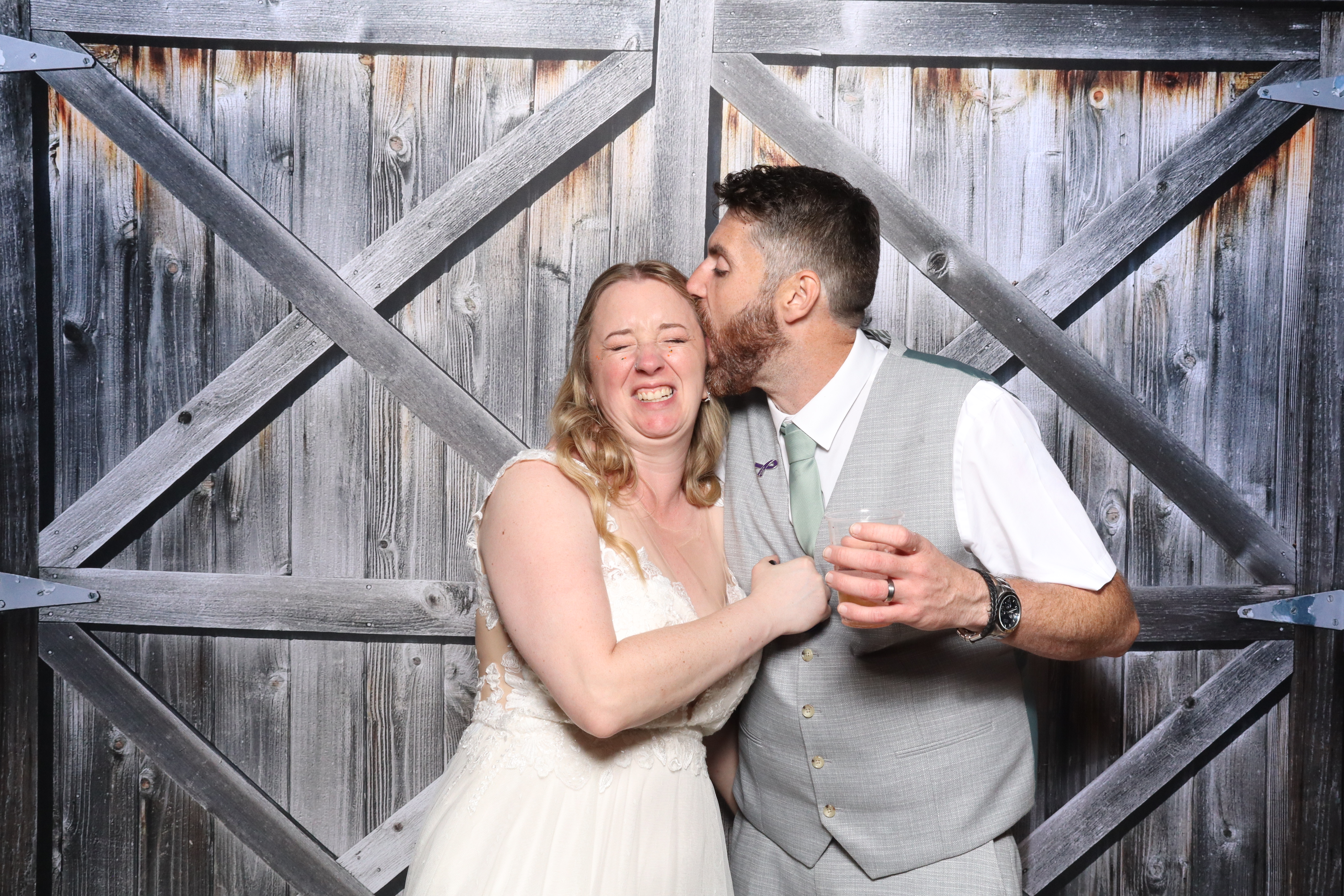 Kerry & Rob  | View more photos from the event at gallery.magicimages.uk/u/MagicImages/Kerry-Rob