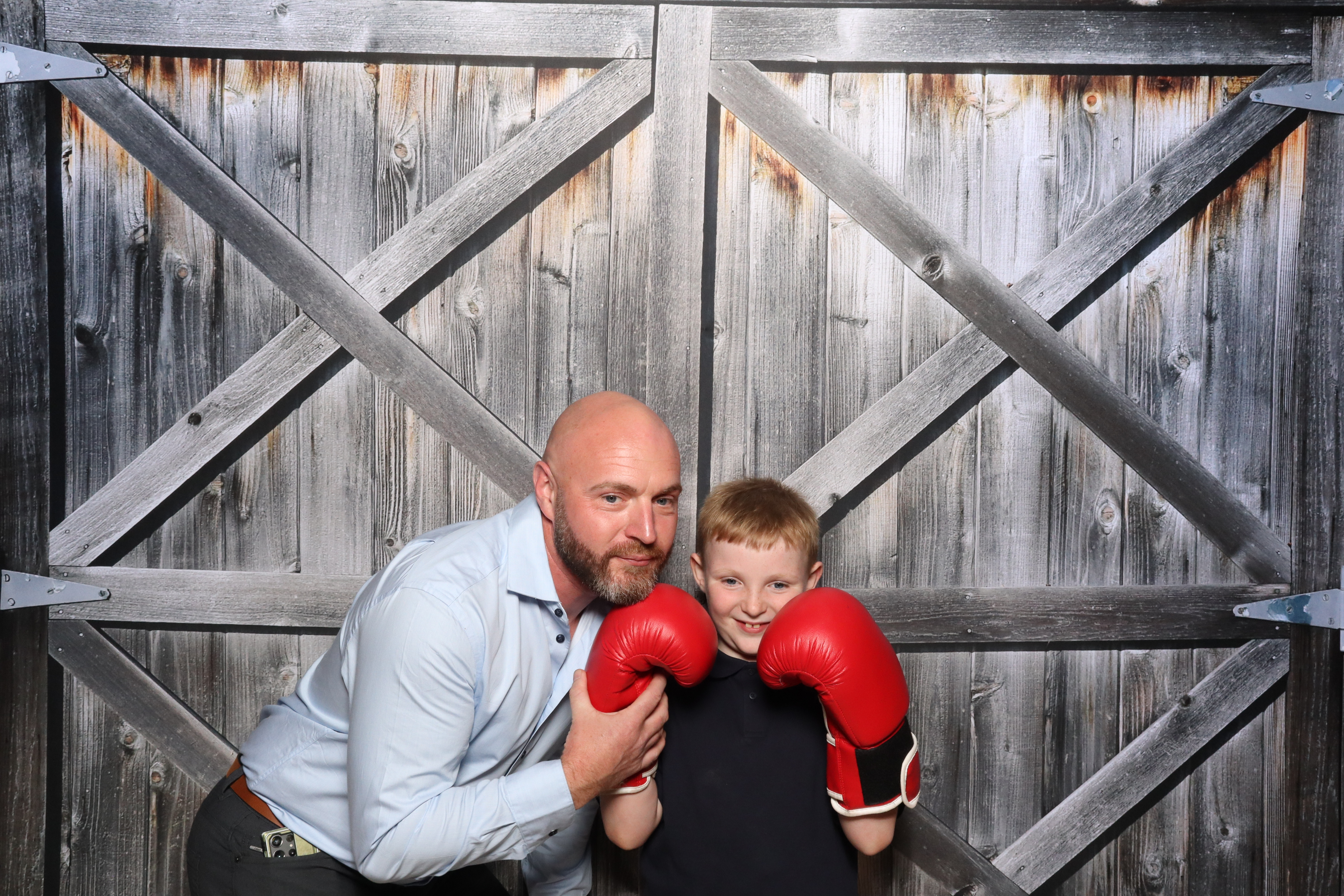 Kerry & Rob  | View more photos from the event at gallery.magicimages.uk/u/MagicImages/Kerry-Rob