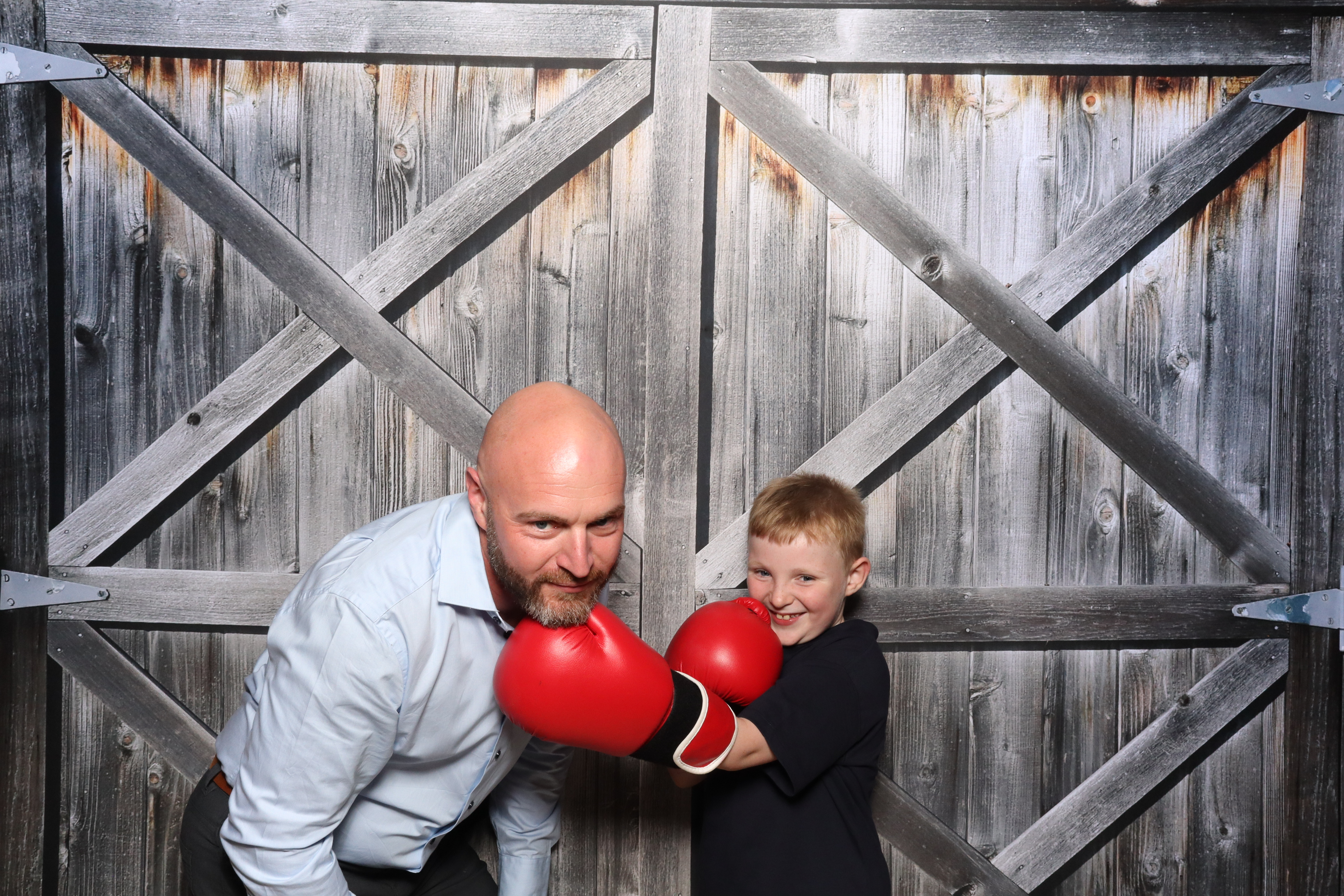 Kerry & Rob  | View more photos from the event at gallery.magicimages.uk/u/MagicImages/Kerry-Rob