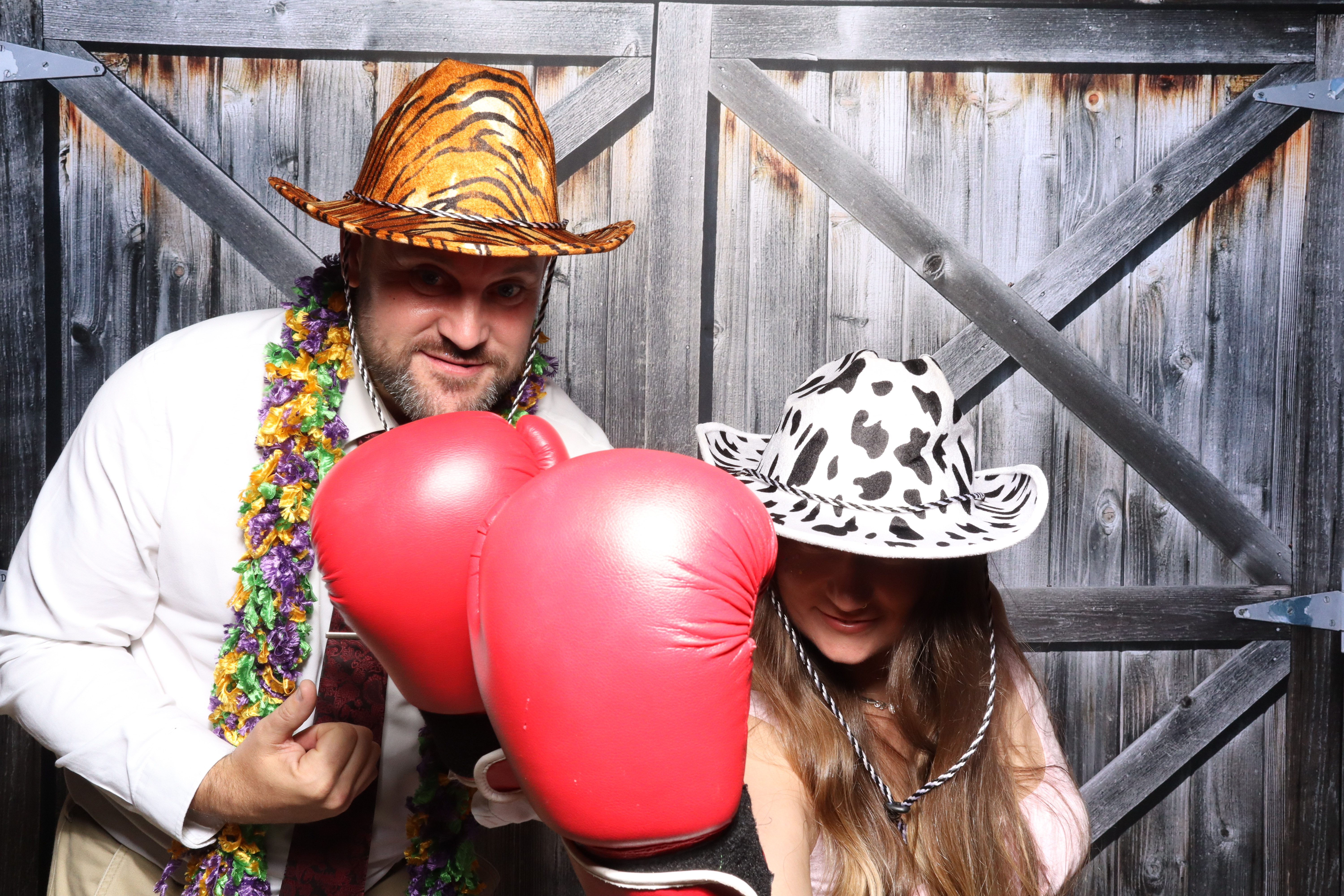 Kerry & Rob  | View more photos from the event at gallery.magicimages.uk/u/MagicImages/Kerry-Rob