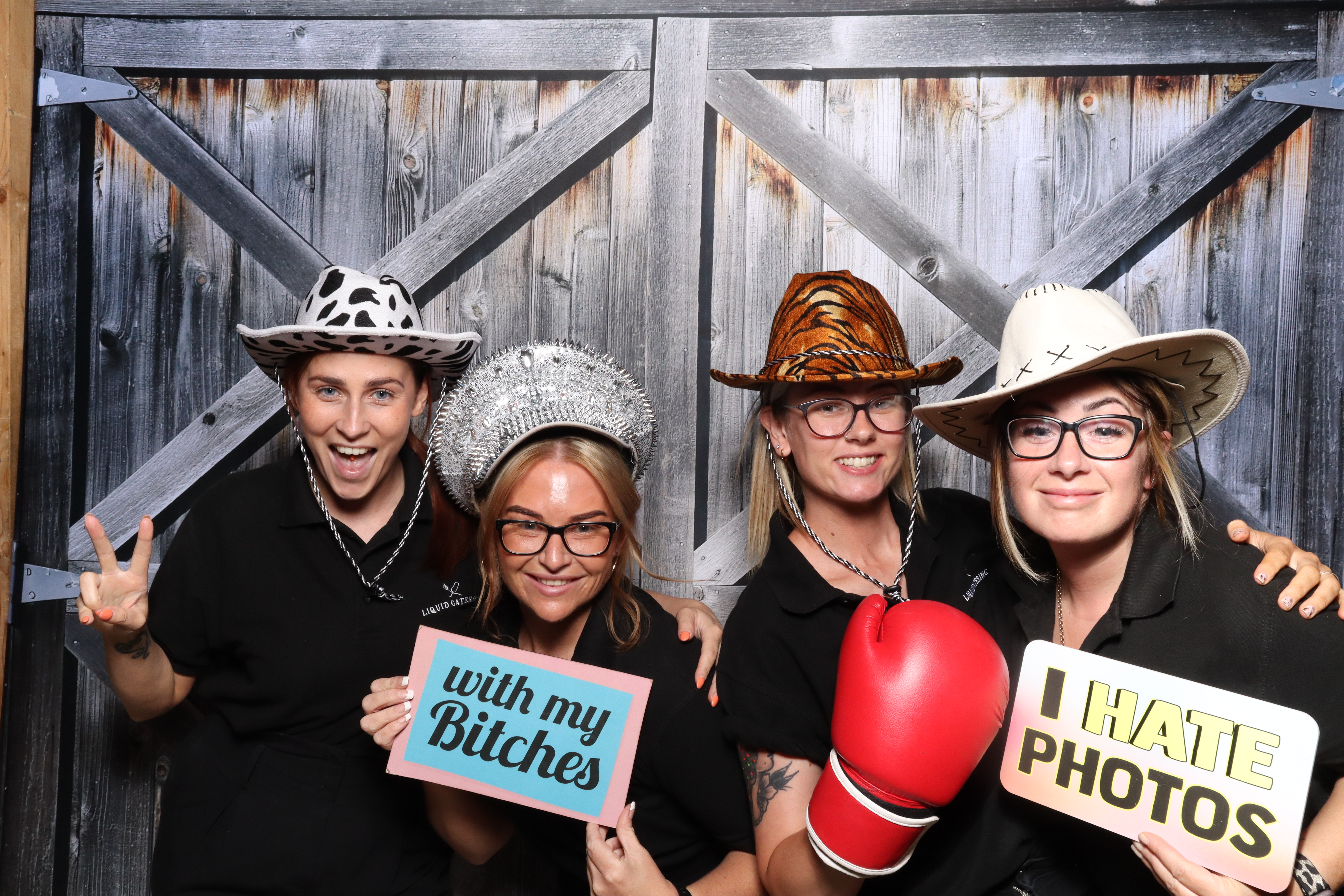 Kerry & Rob  | View more photos from the event at gallery.magicimages.uk/u/MagicImages/Kerry-Rob